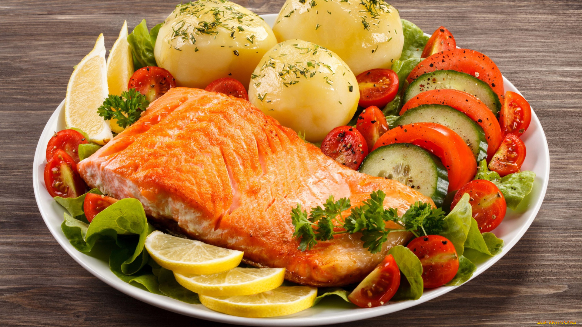 еда, рыбные, блюда, , с, морепродуктами, зеленый, огурец, салат, масло, помидоры, блюдо, лосось, жареный, филе, лимон, лук, картошка, картофель