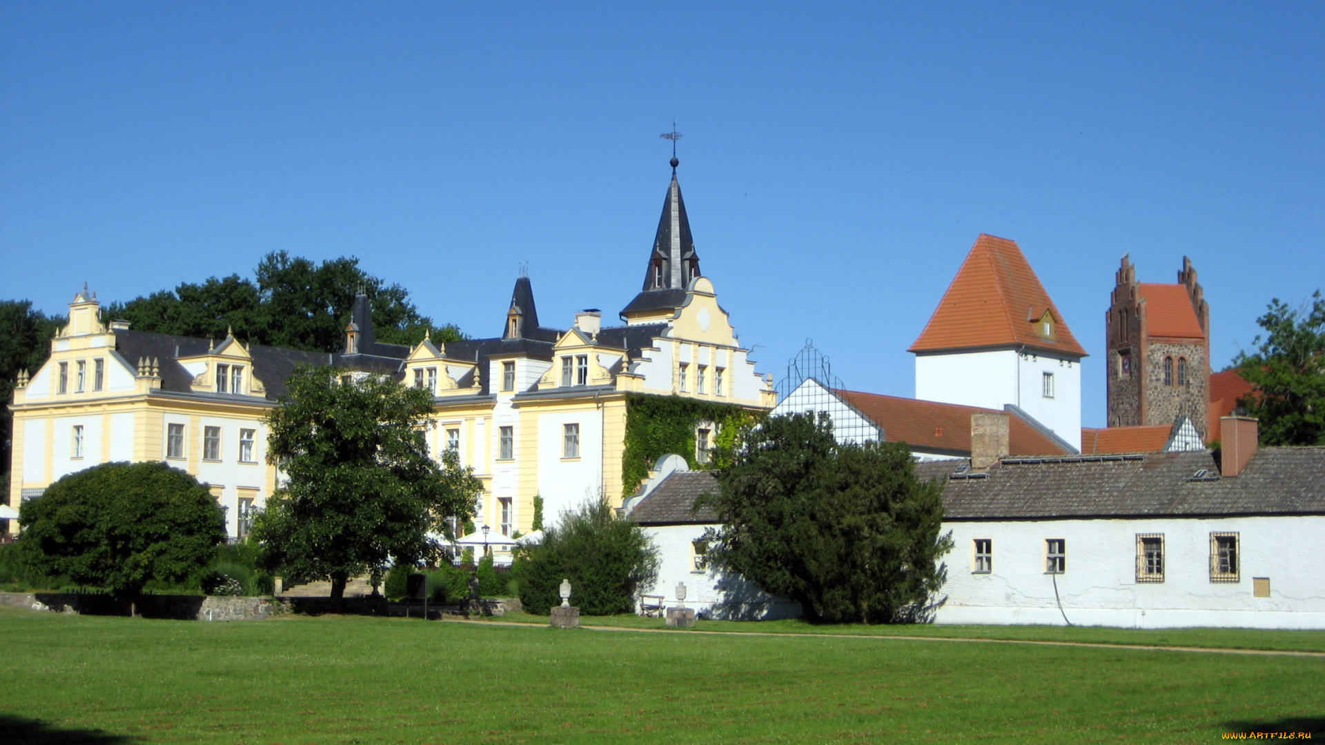 города, -, дворцы, , замки, , крепости, лужайка, деревья