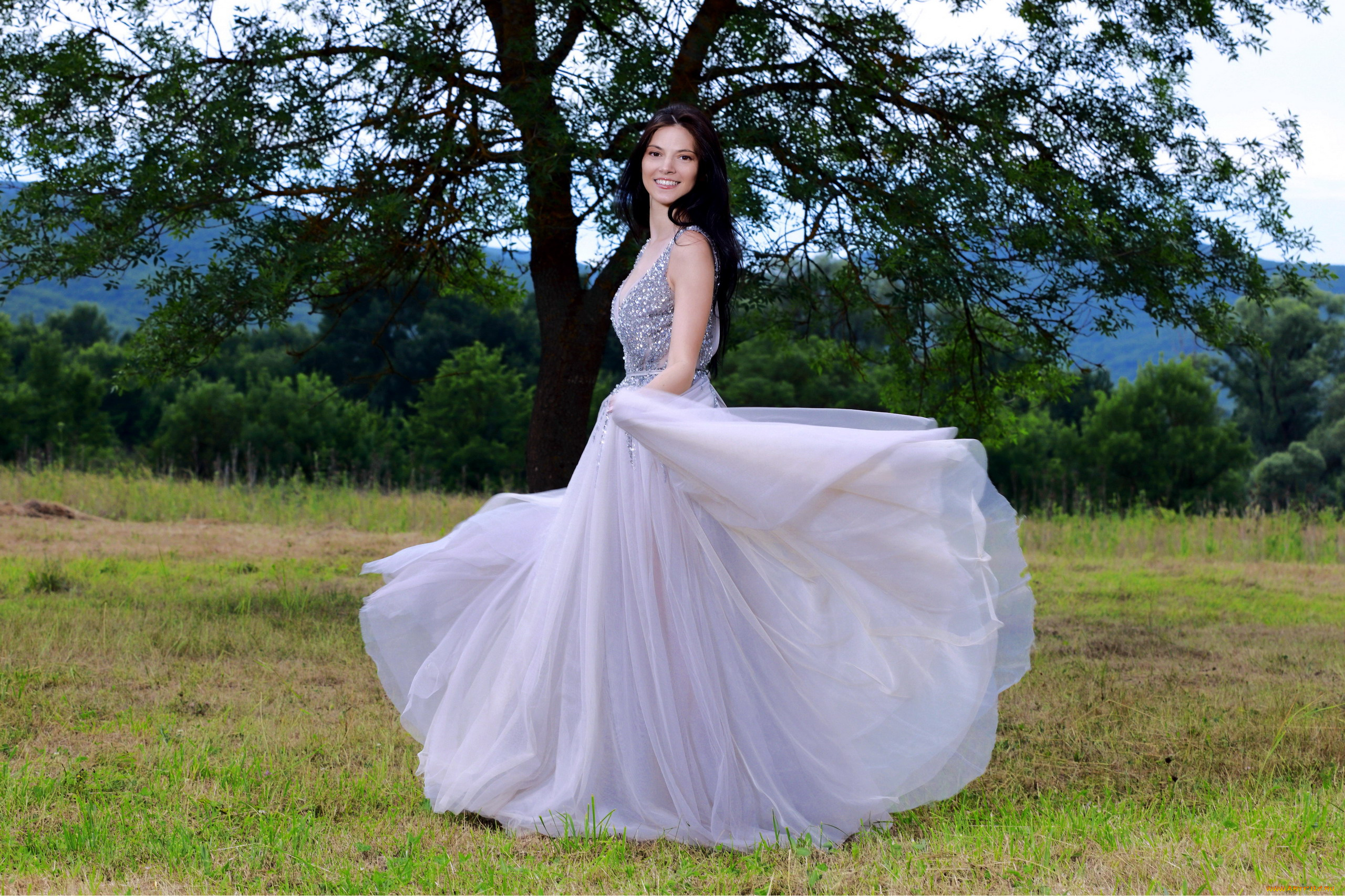 девушки, -, брюнетки, , шатенки, брюнетка, лужайка, улыбка, бальное, платье