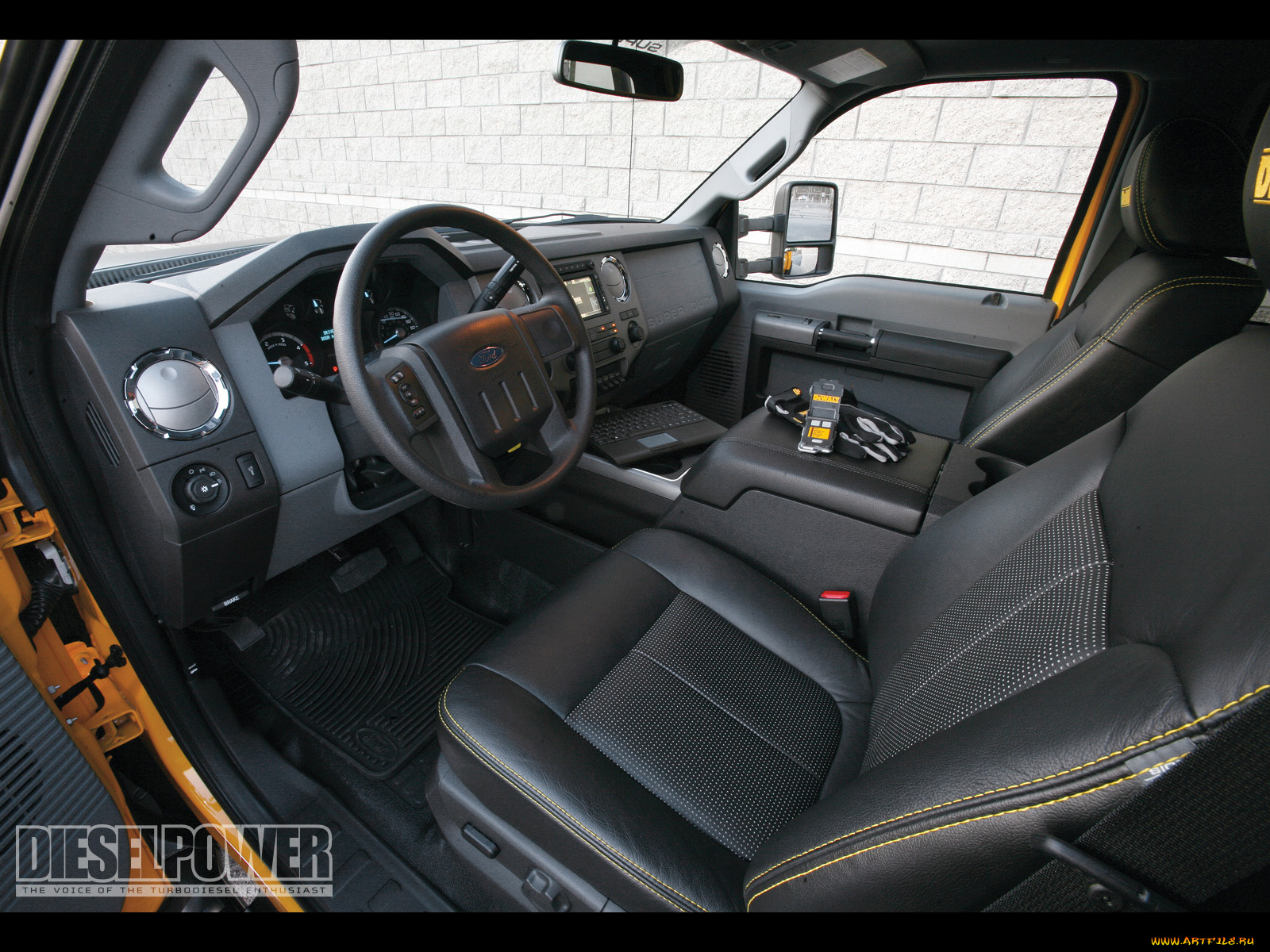 автомобили, интерьеры