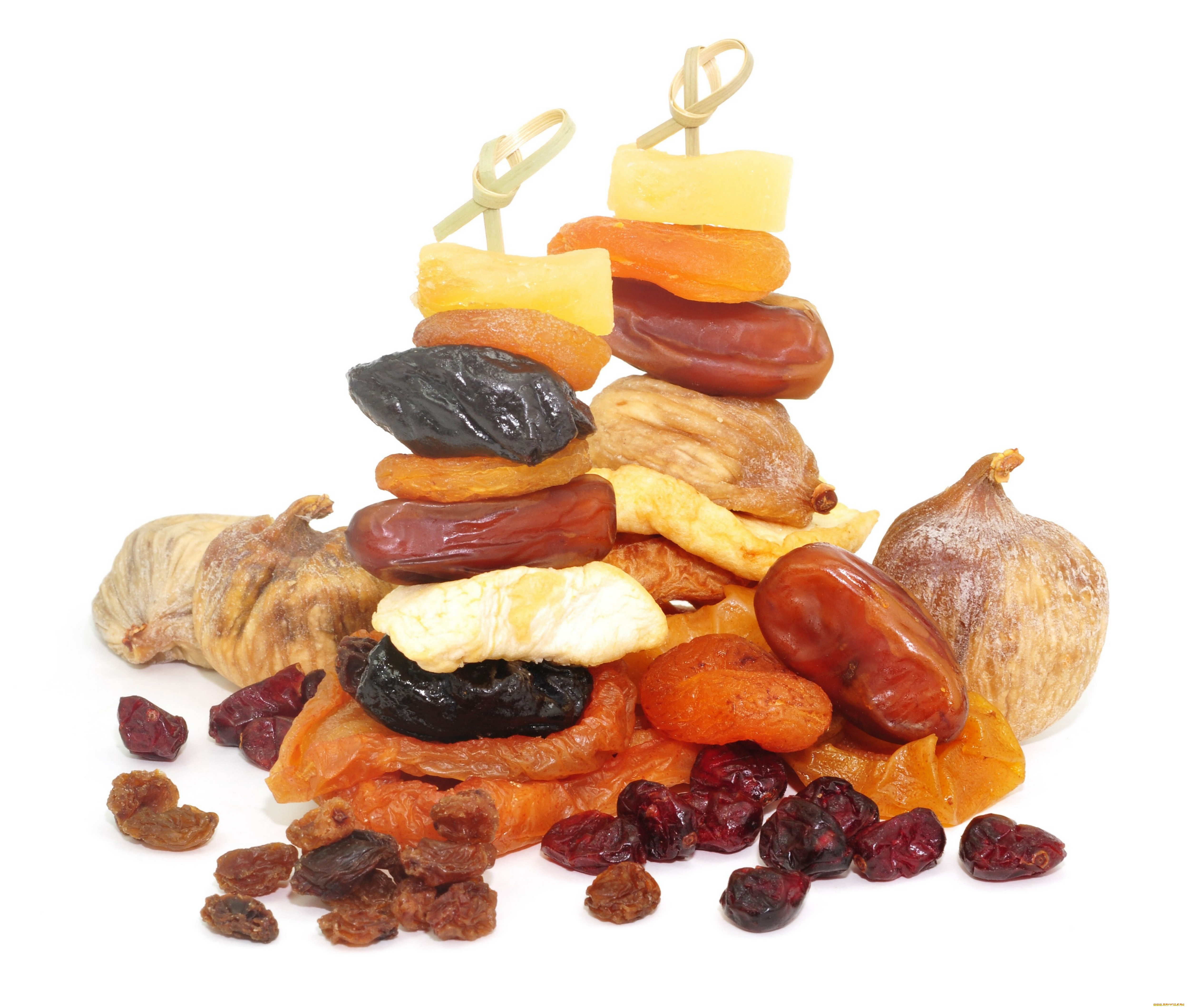 еда, фрукты, ягоды, белый, фон, композиция, финики, курага, виноград, изюм, сухофрукты