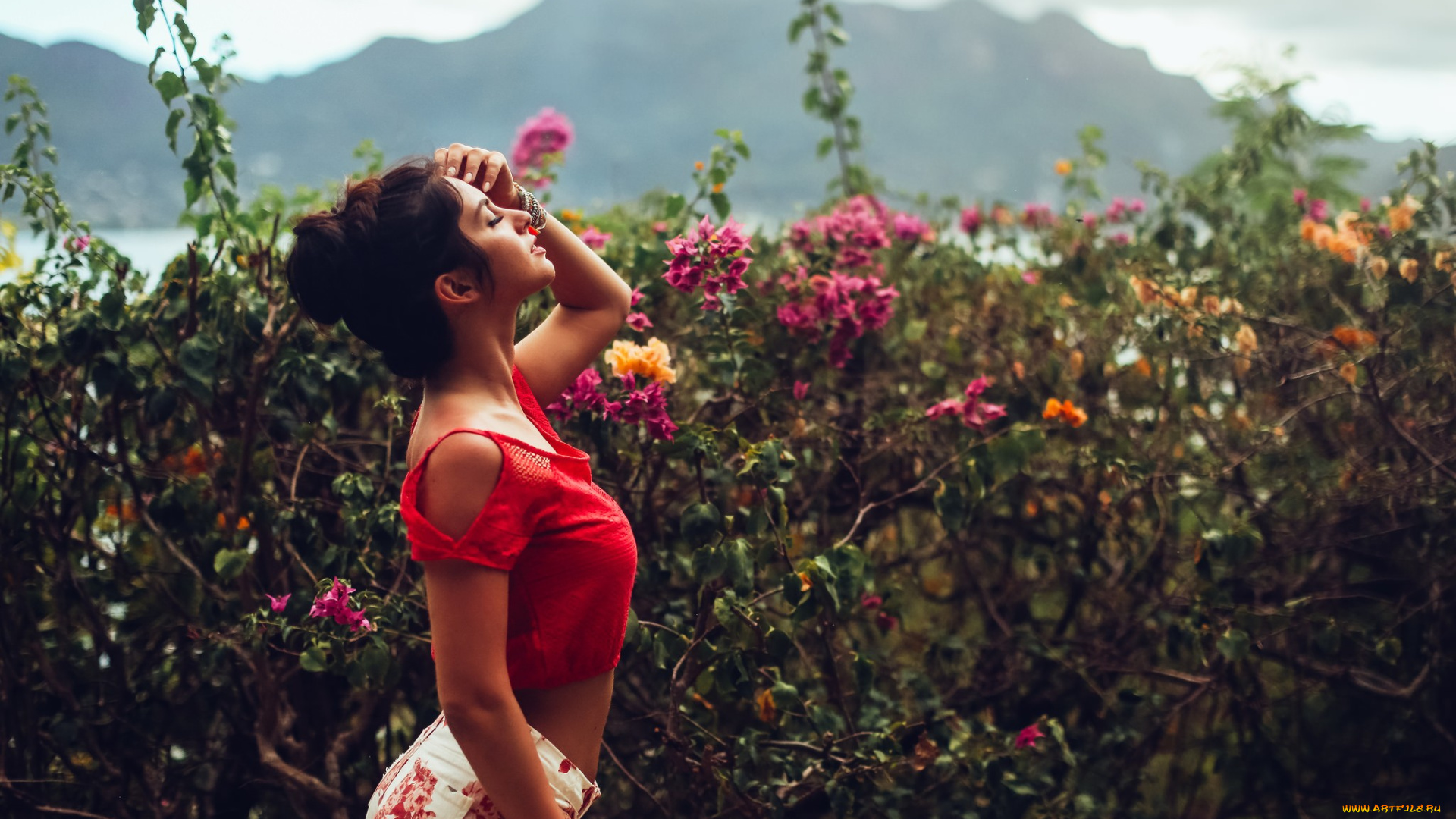 девушки, aurela, skandaj, aurela, skandaj, женщины, шорты, закрытые, глаза, открытый, рот, майка