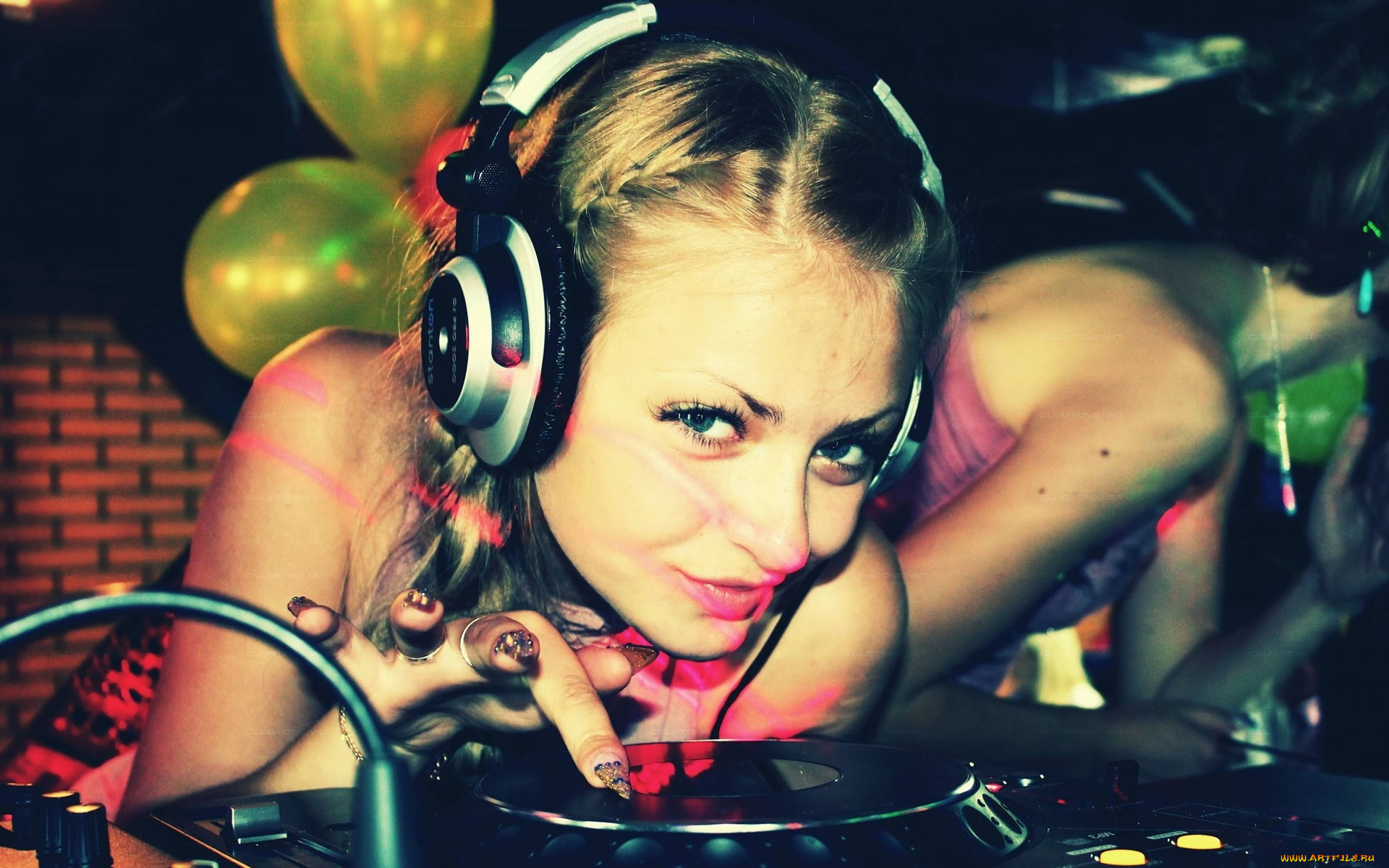 музыка, -другое, диджей, наушники, взгляд, девушка, лицо