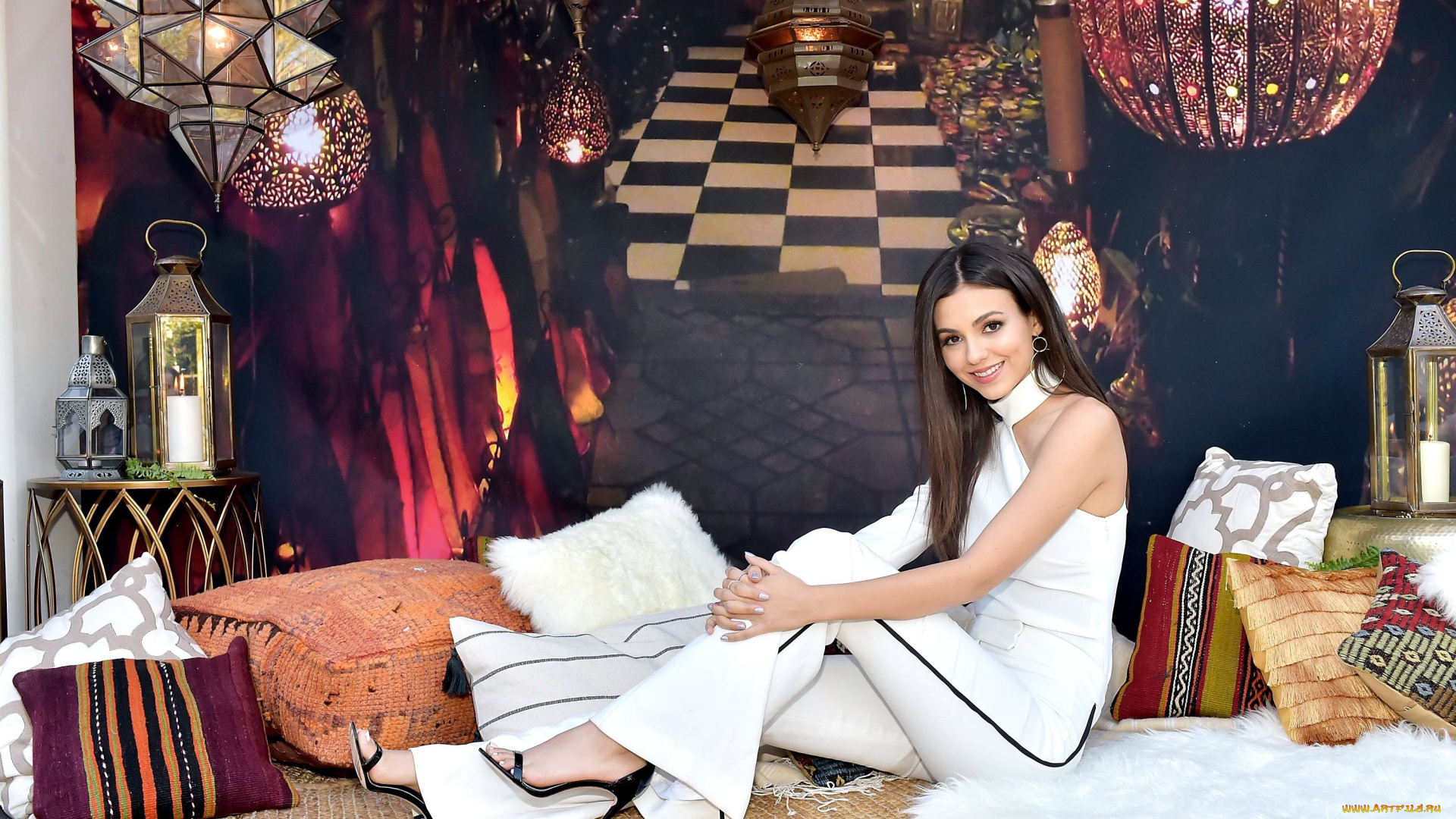 девушки, victoria, justice, серьги, шпильки, белый, костюм