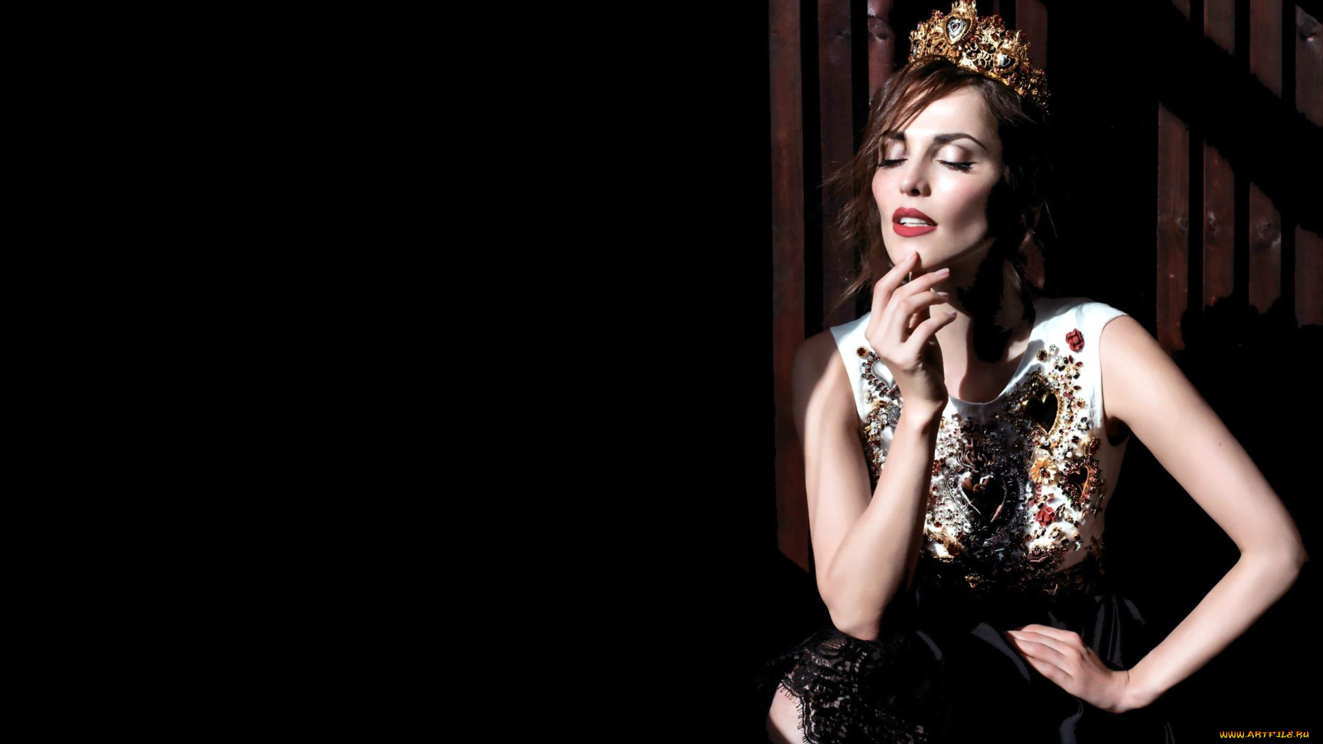 музыка, сати, казанова, певица, платье, корона