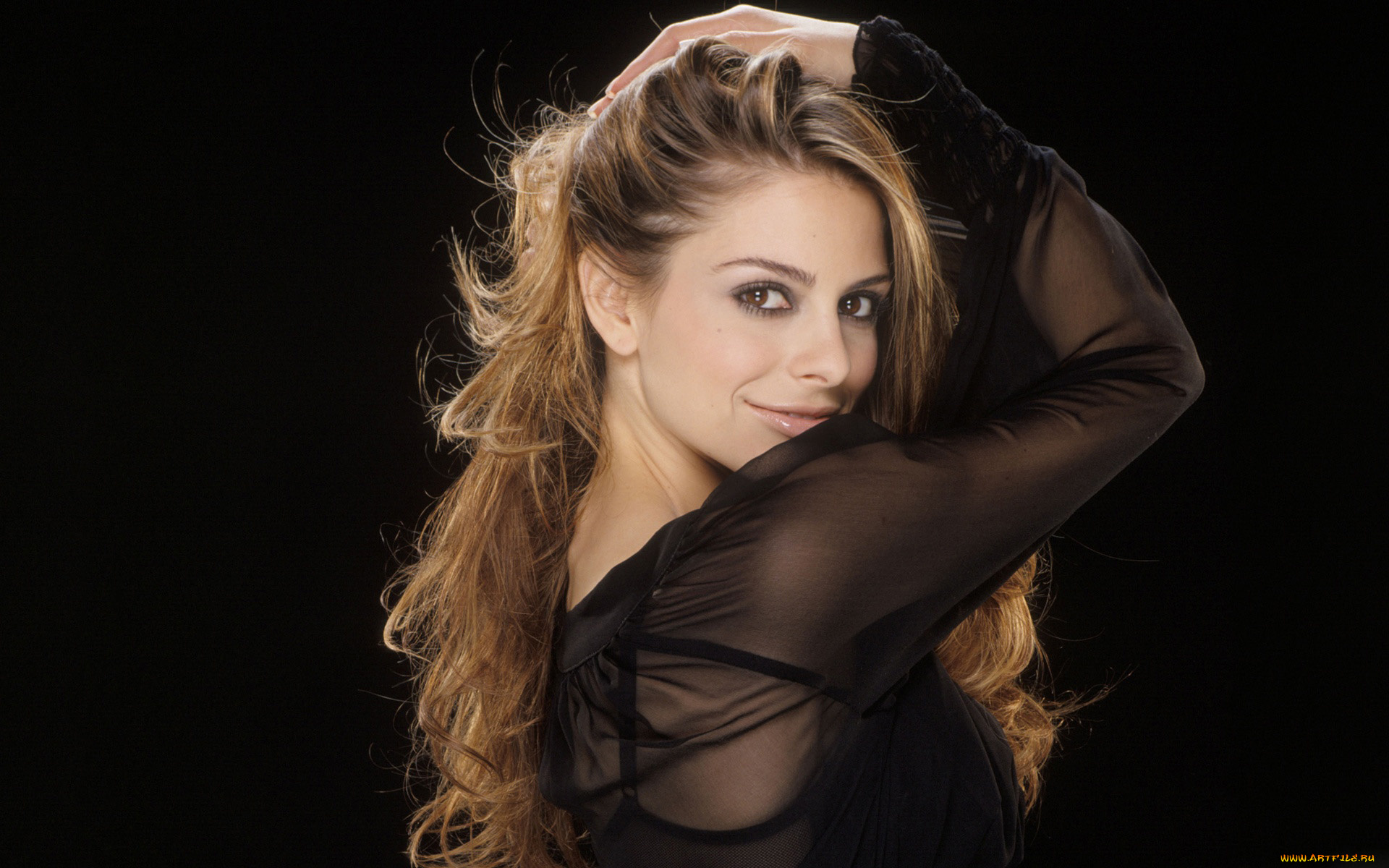 Maria, Menounos, девушки