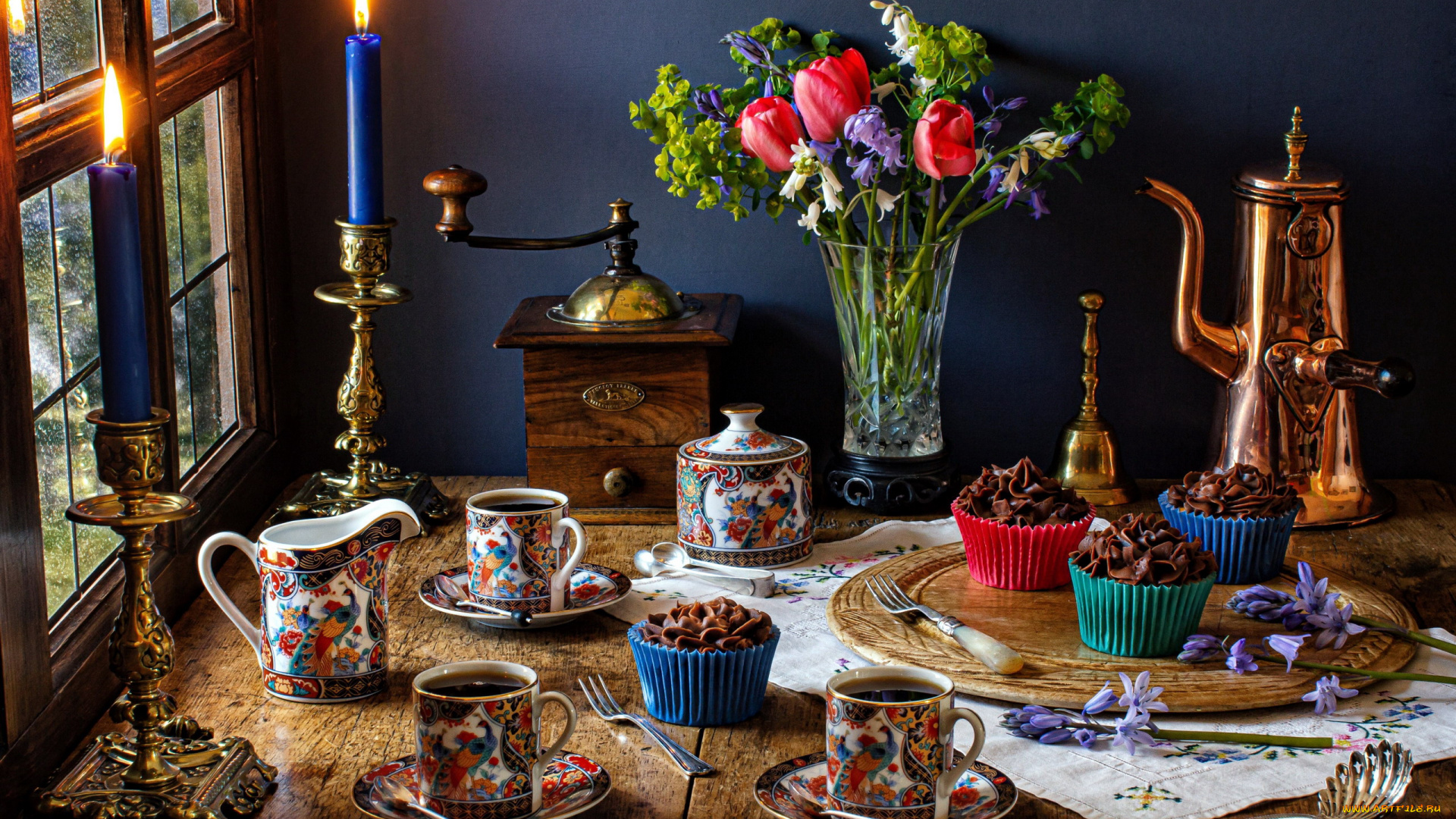 еда, натюрморт, свечи, кофемолка, кофе, капкейки, кексы