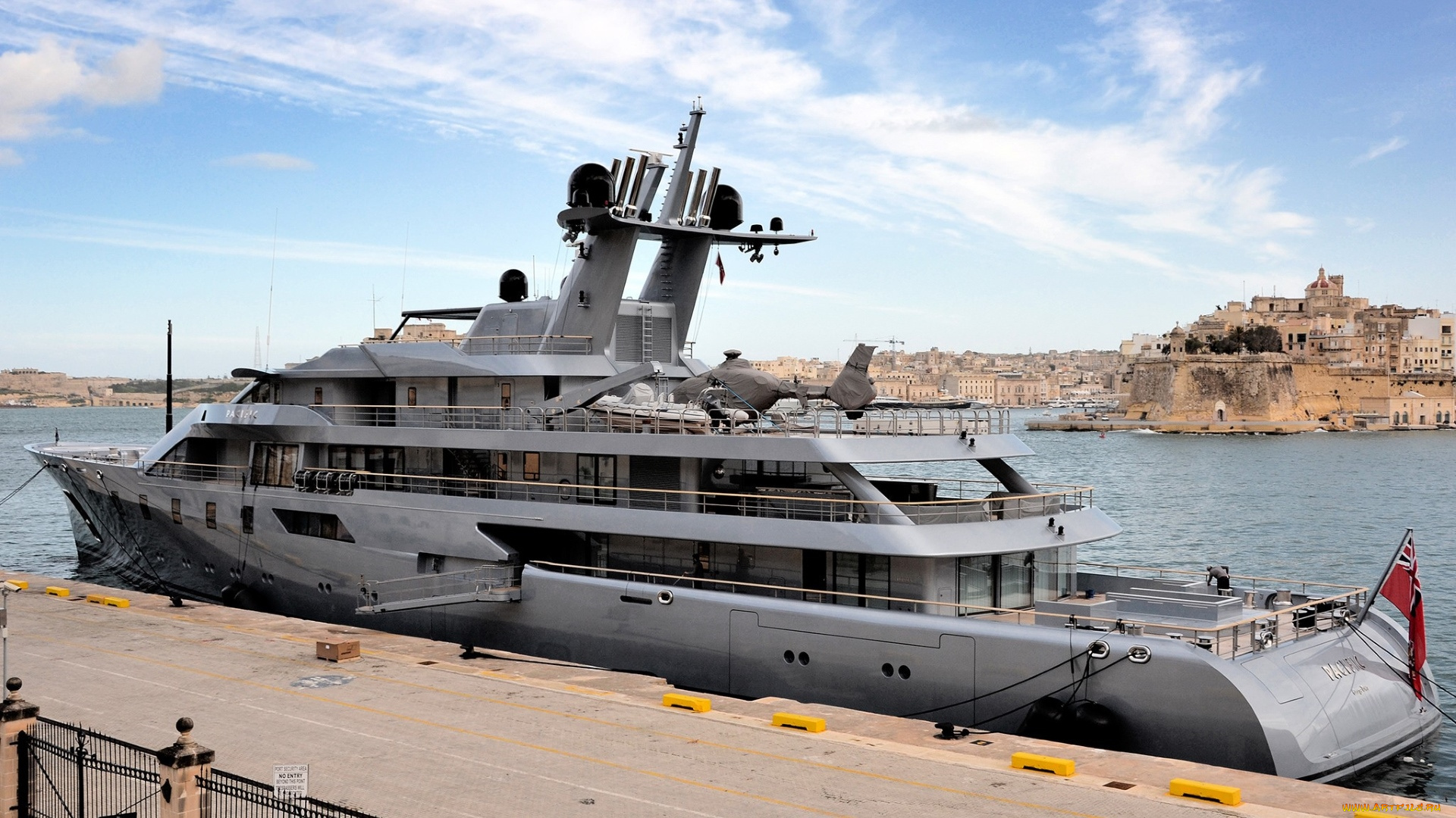 корабли, Яхты, здания, водоем