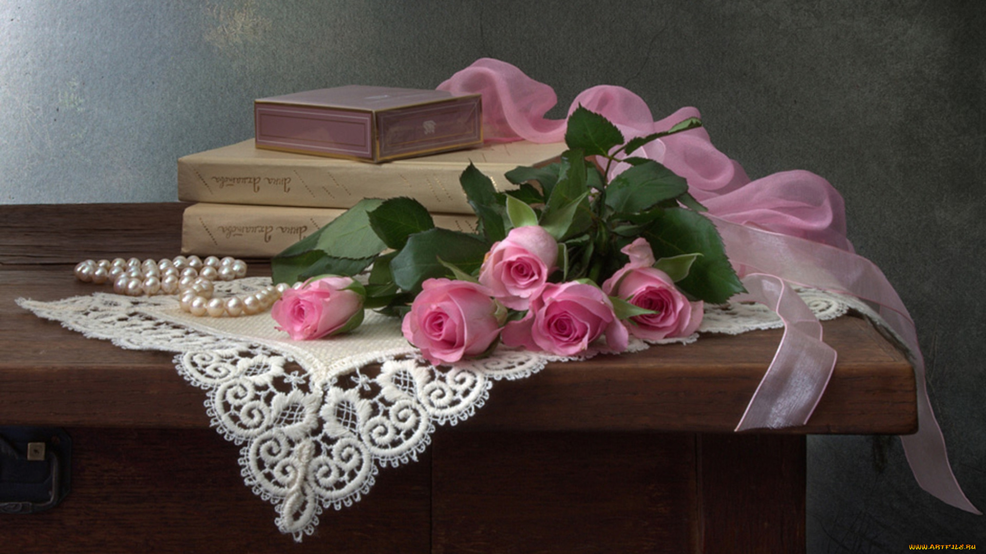 цветы, розы, розовые, лента, книги, жемчуг