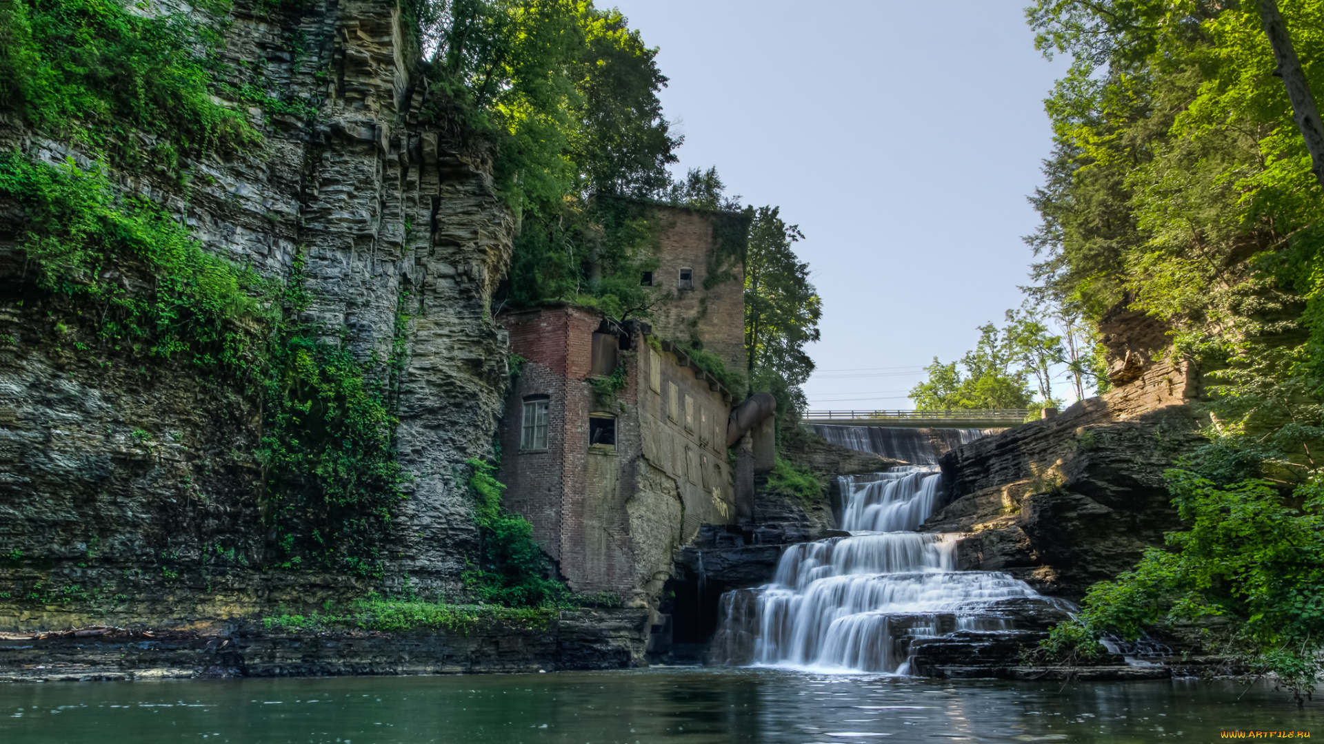 природа, водопады, деревья, водопад, река, дом, скала, небо