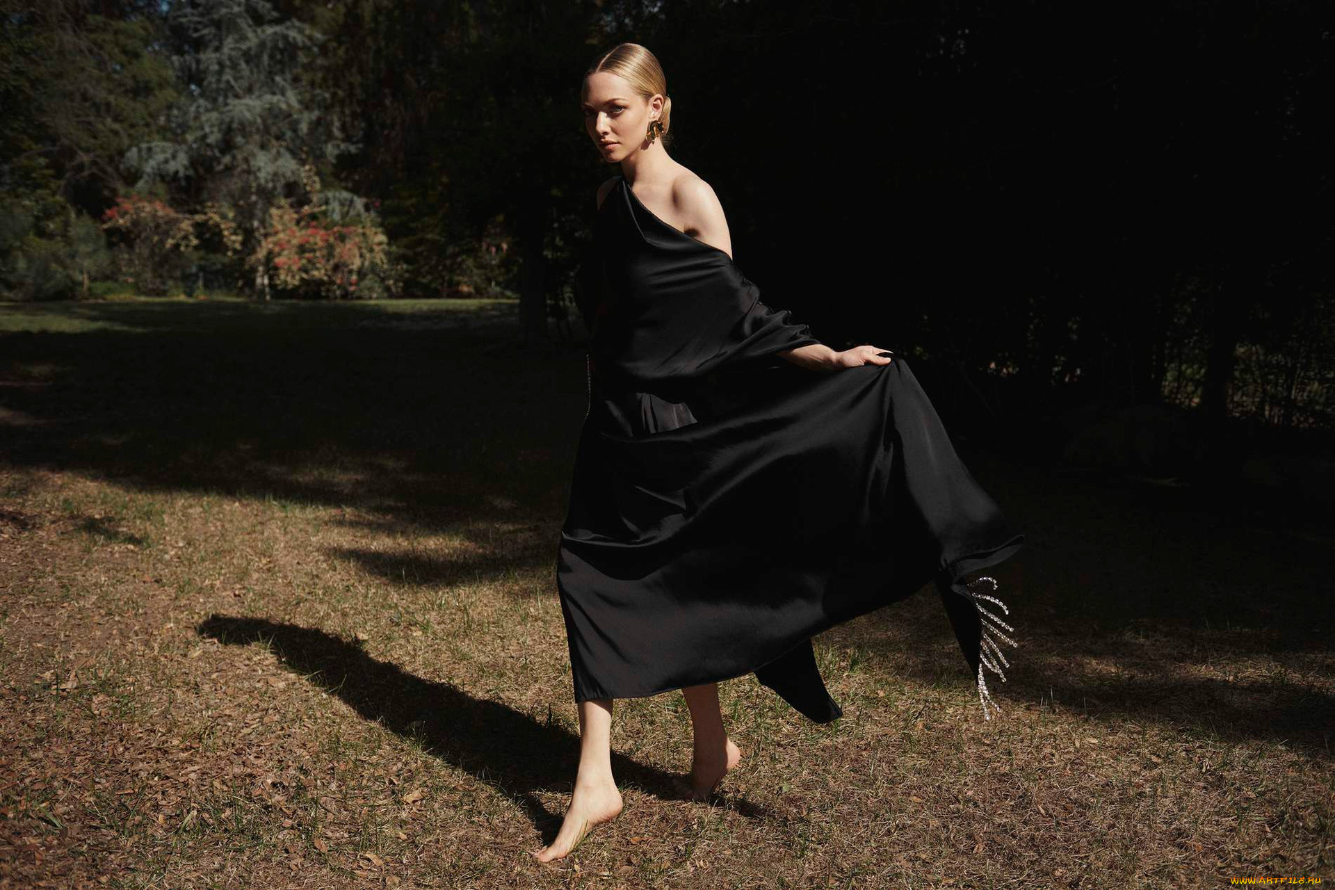 девушки, amanda, seyfried, девушка, взгляд, фон, amanda, seyfried