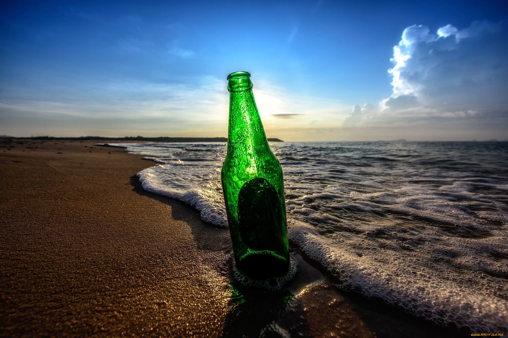 разное, предметы, быта, бутылка, море, берег, пляж, пена, небо, облака