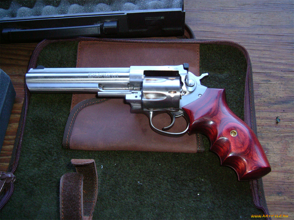 оружие, револьверы