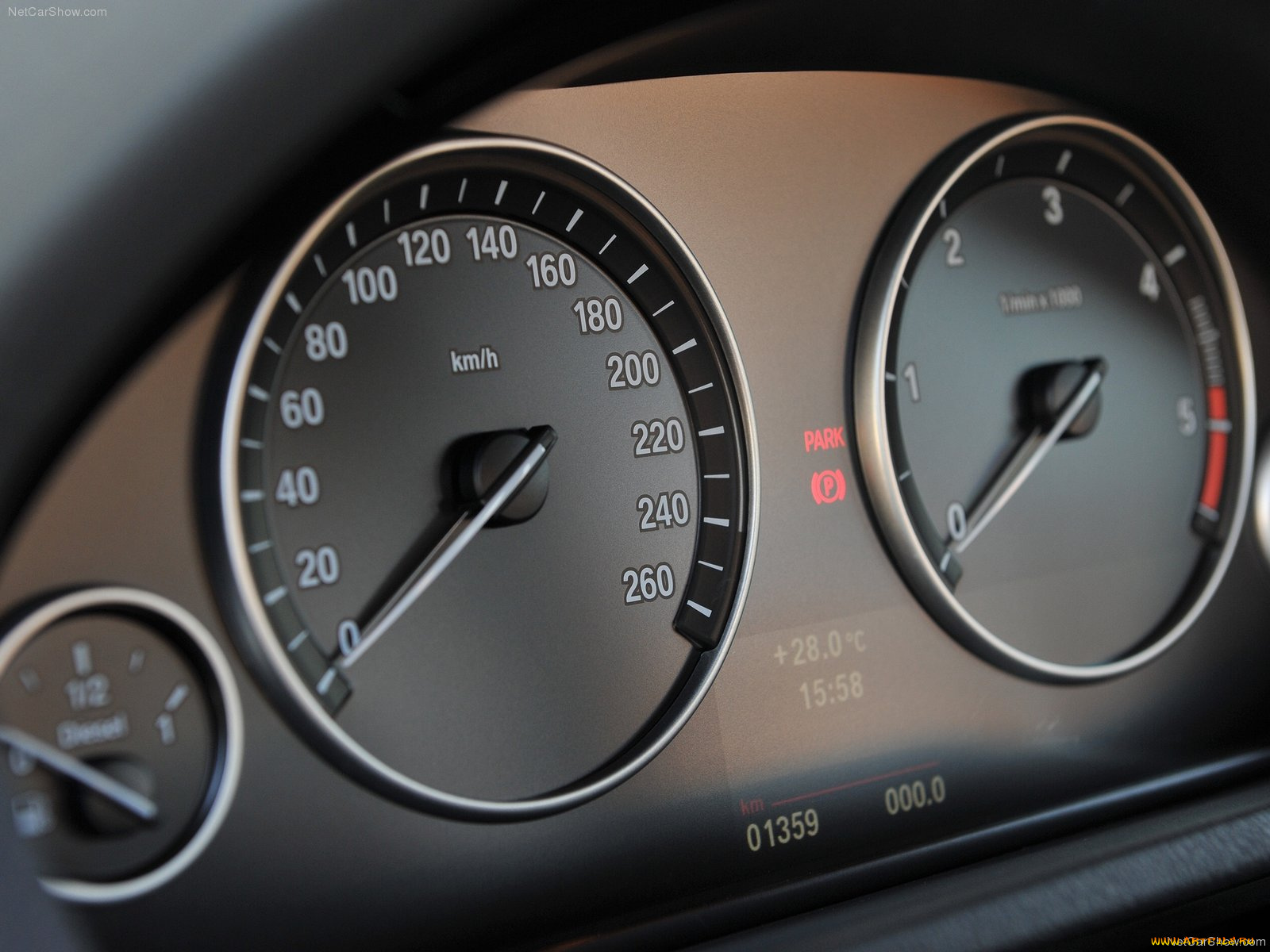 автомобили, спидометры, торпедо