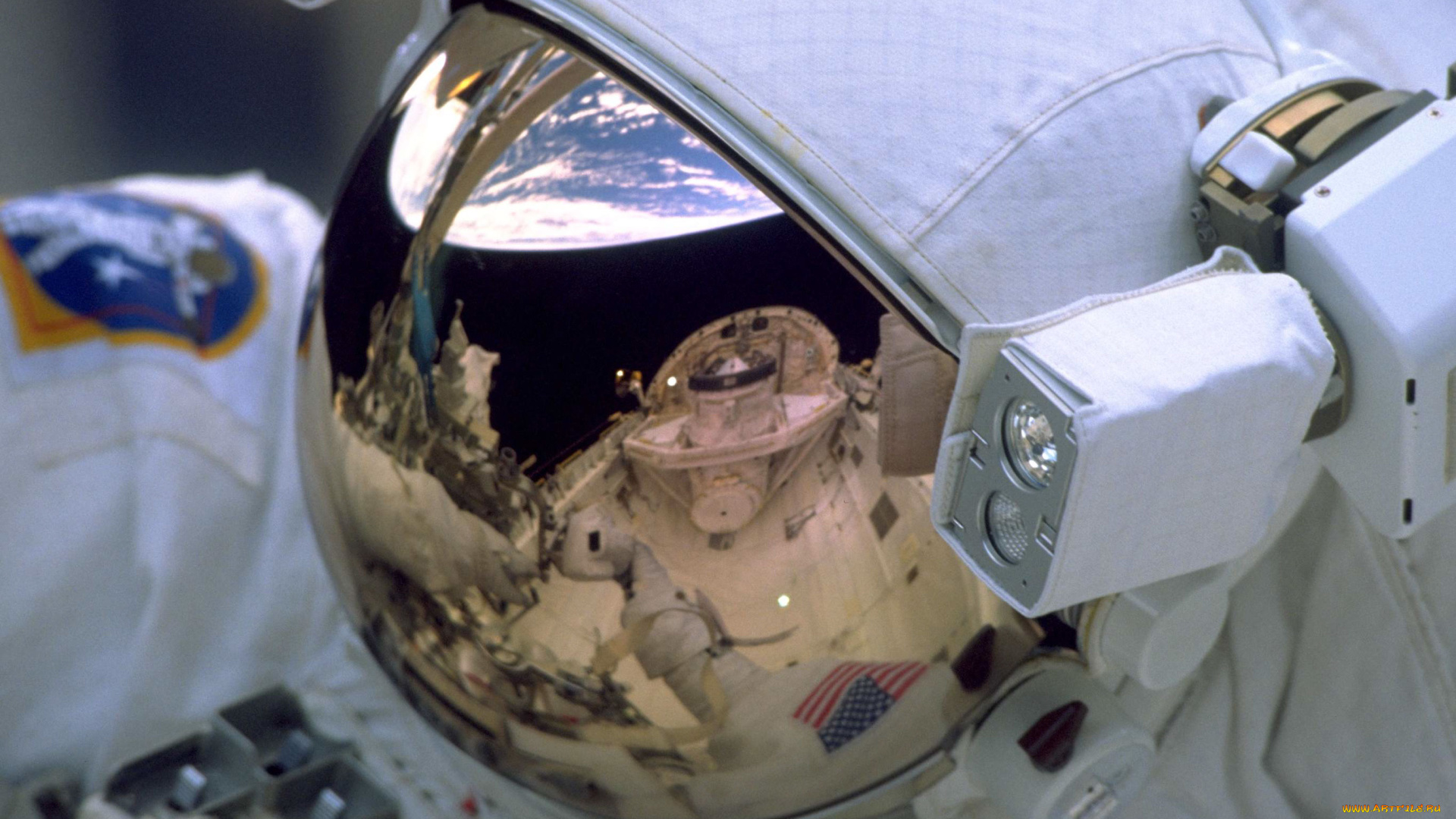 космос, астронавты, космонавты