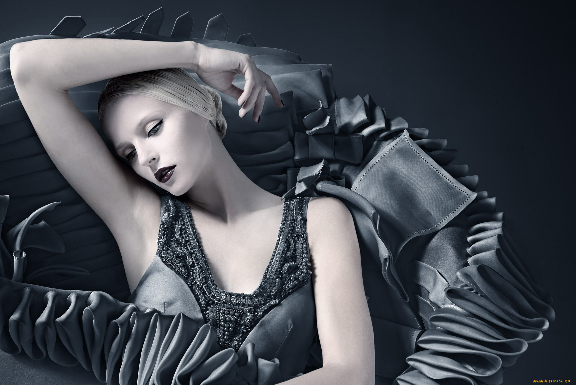 -Unsort, Креатив, девушки, unsort, креатив, платье, блондинка, руки