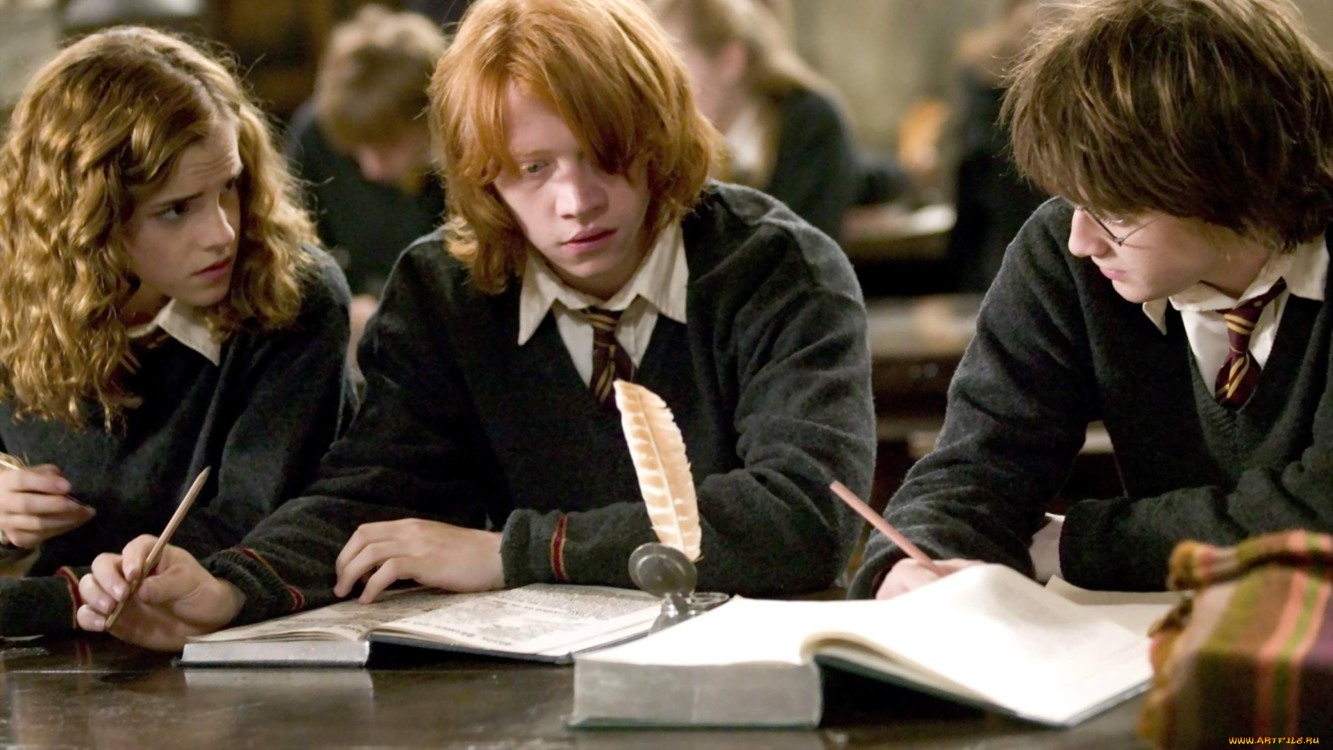 кино, фильмы, harry, potter, &, the, goblet, of, fire, урок, книги, перья, рон, уизли, гарри, поттер, гермиона, грейнджер