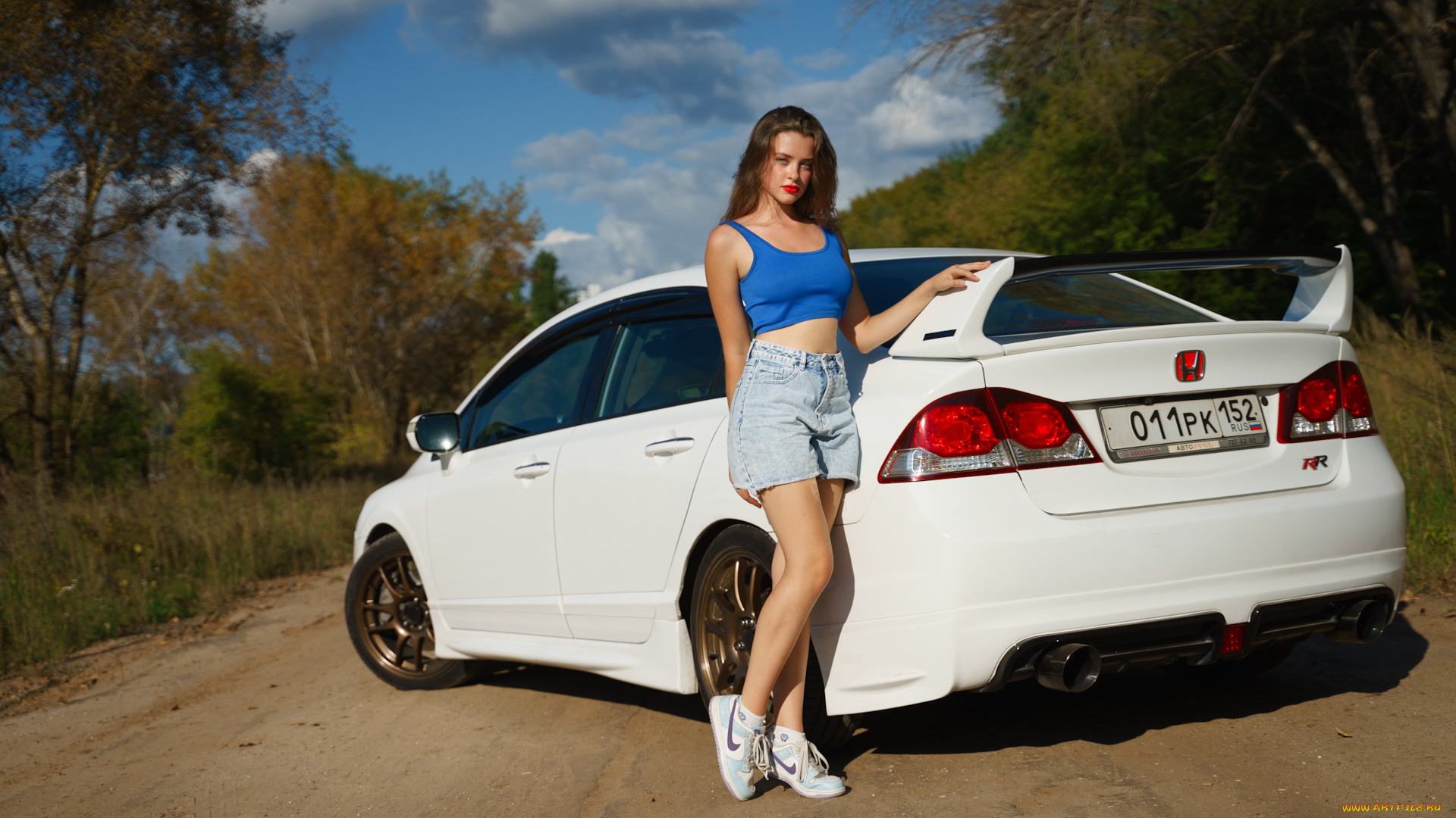 девушка, и, авто, автомобили, -авто, с, девушками, девушка, женщина, шатенка, темноволосая, сексуальная, модель, звезда, позирует, разная, обувь, верхняя, стильная, одежда, нижнее, эротическое, бельё, трусы, лифчик, колготки, чулки, аксессуары, макияж, и, множество, элементов, на, фотографии