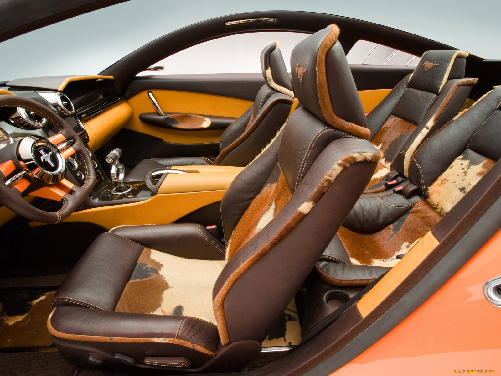 автомобили, интерьеры