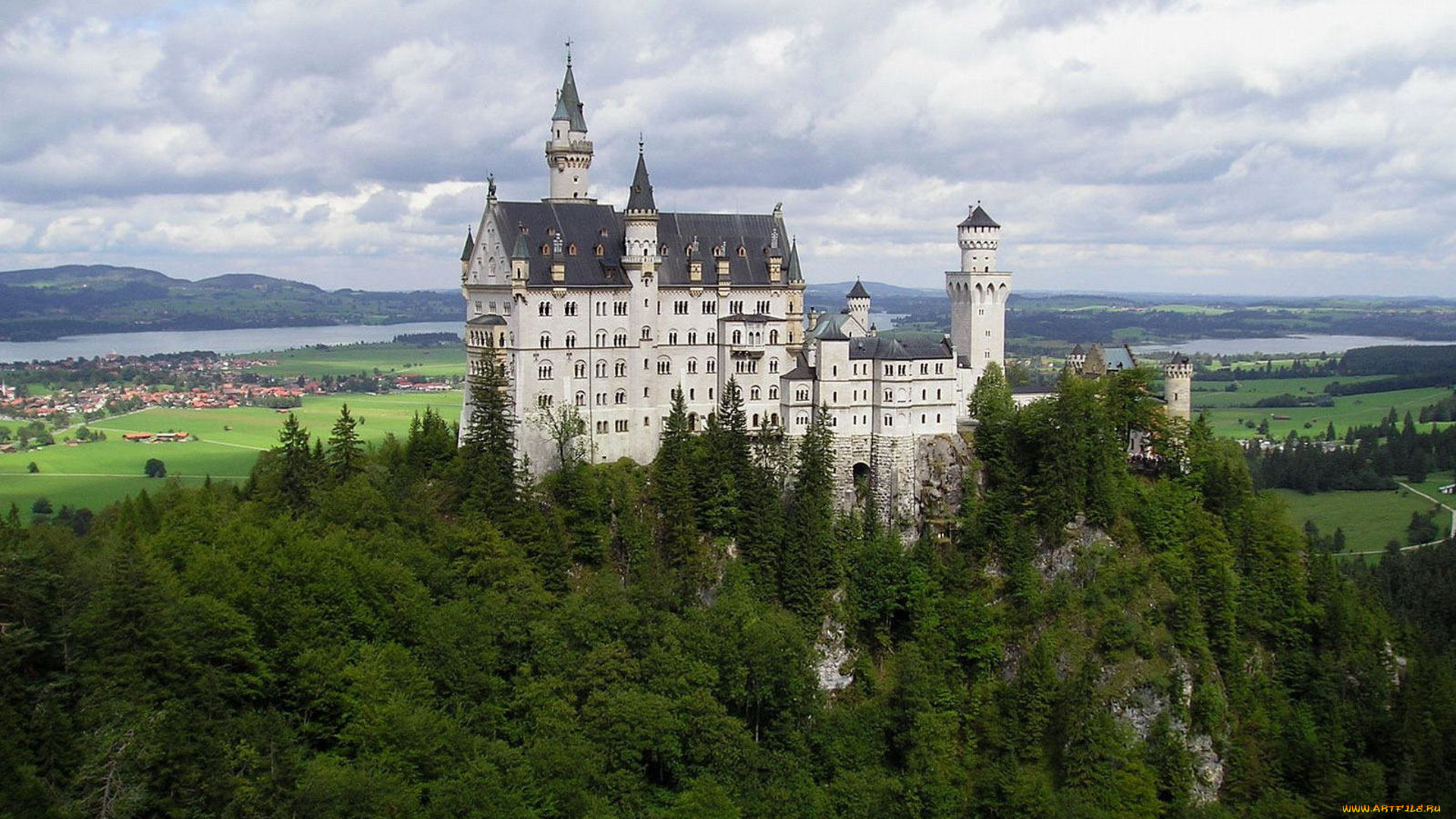 города, замок, нойшванштайн, , германия, замок, панорама, башни, деревья, скала