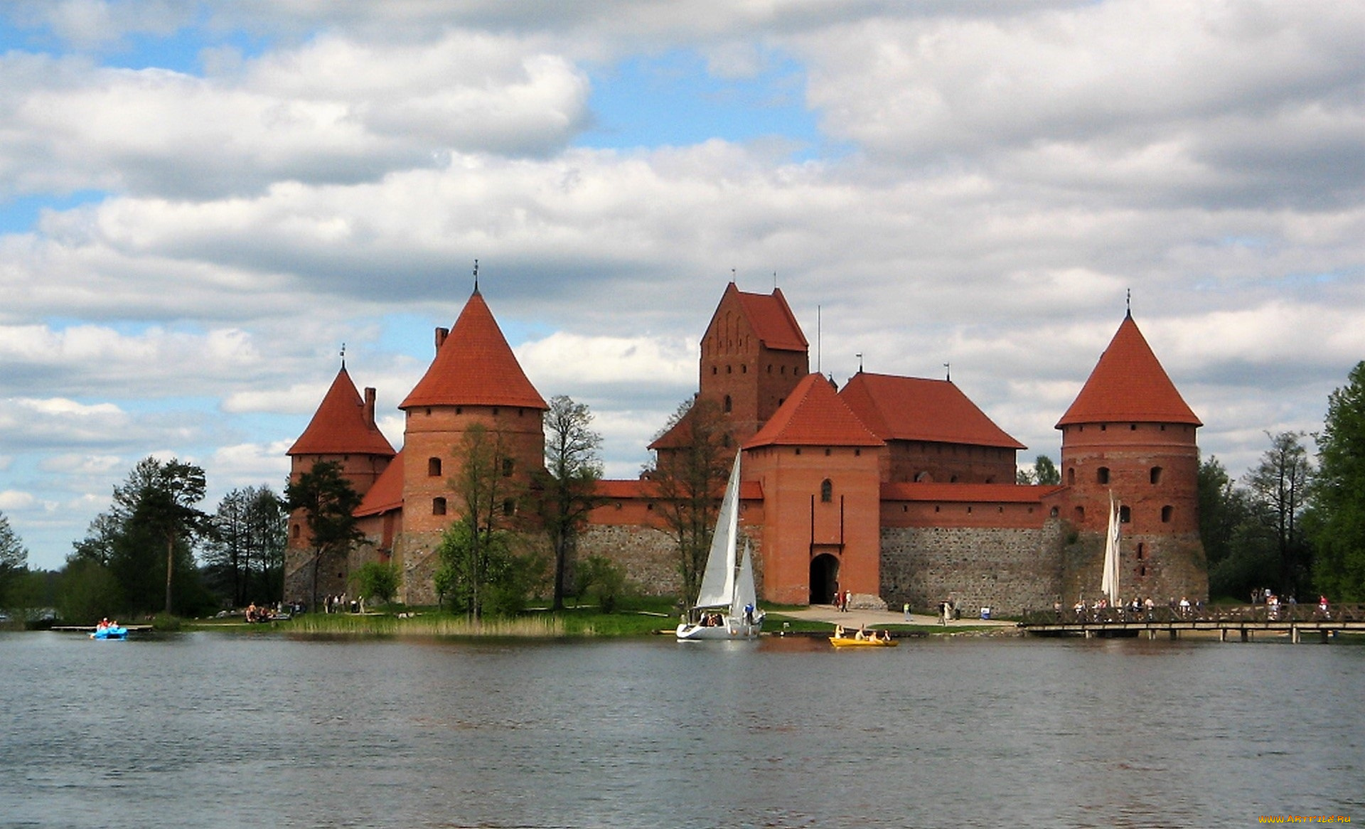 города, тракайский, замок, , литва, тракай, замок, яхта, люди