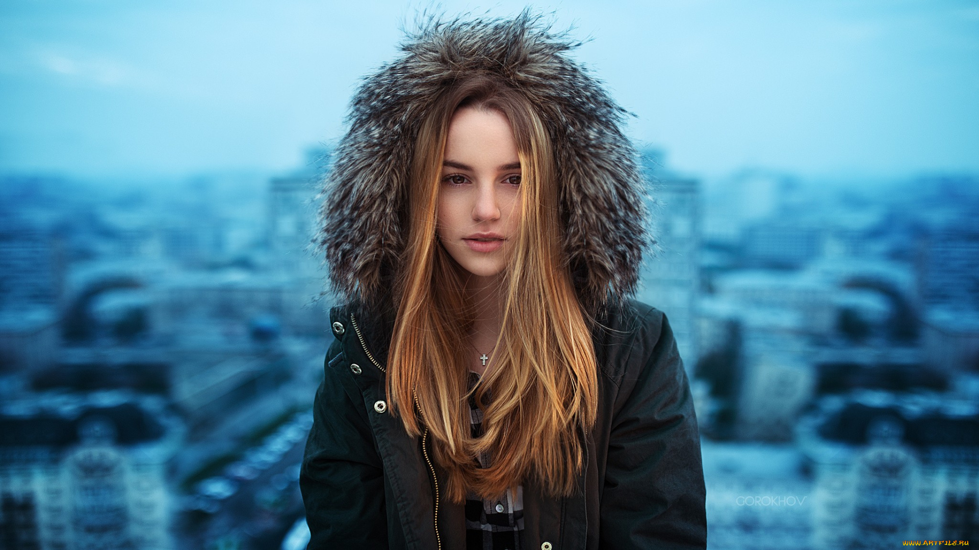 девушки, марьяна, ро, аляска, лицо, портрет, женщины, модель, марьяна, ро, куртка, омбре, капюшоны, иван, горохов, серый, жакет, клетчатая, рубашка, карие, глаза, длинные, волосы, прямые, на, улице, колье, городской
