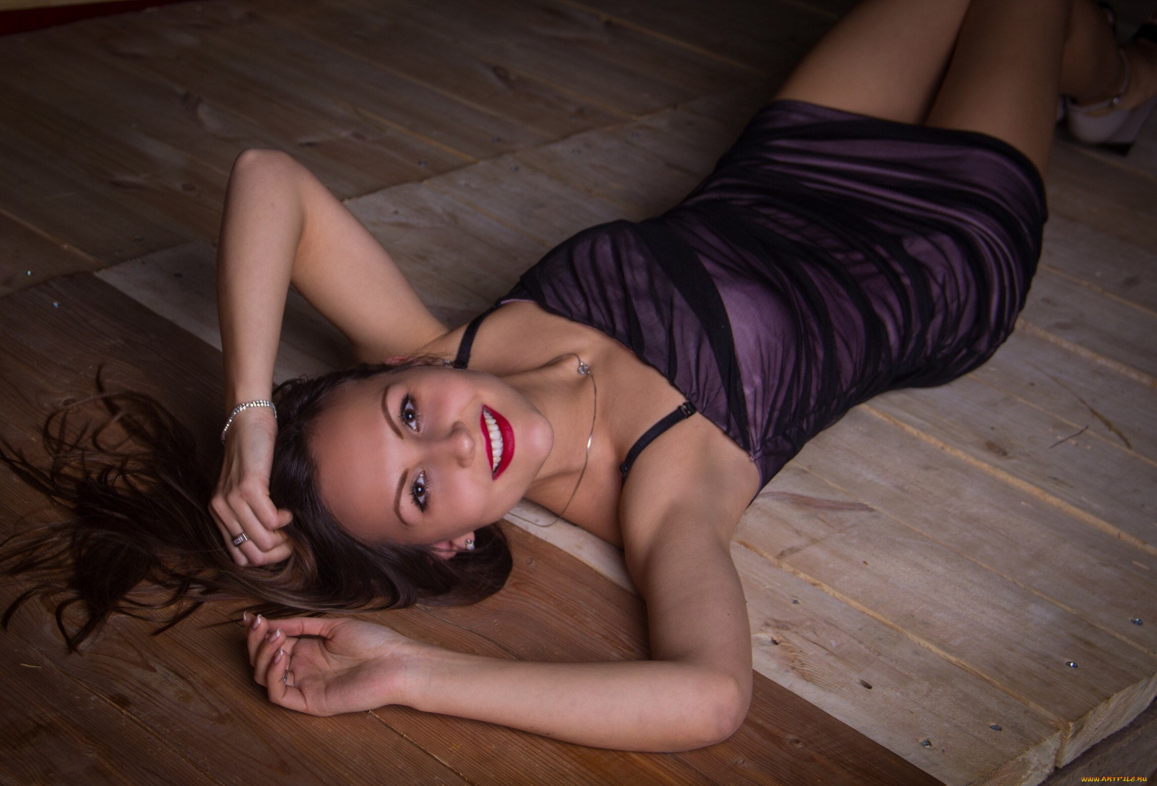 девушка, -, girl, девушки, -, брюнетки, , шатенки, девушка, женщина, брюнетка, темноволосая, сексуальная, модель, звезда, позирует, разная, обувь, верхняя, стильная, одежда, нижнее, эротическое, бельё, трусы, лифчик, колготки, чулки, аксессуары, макияж, и, множество, элементов, на, фотографии