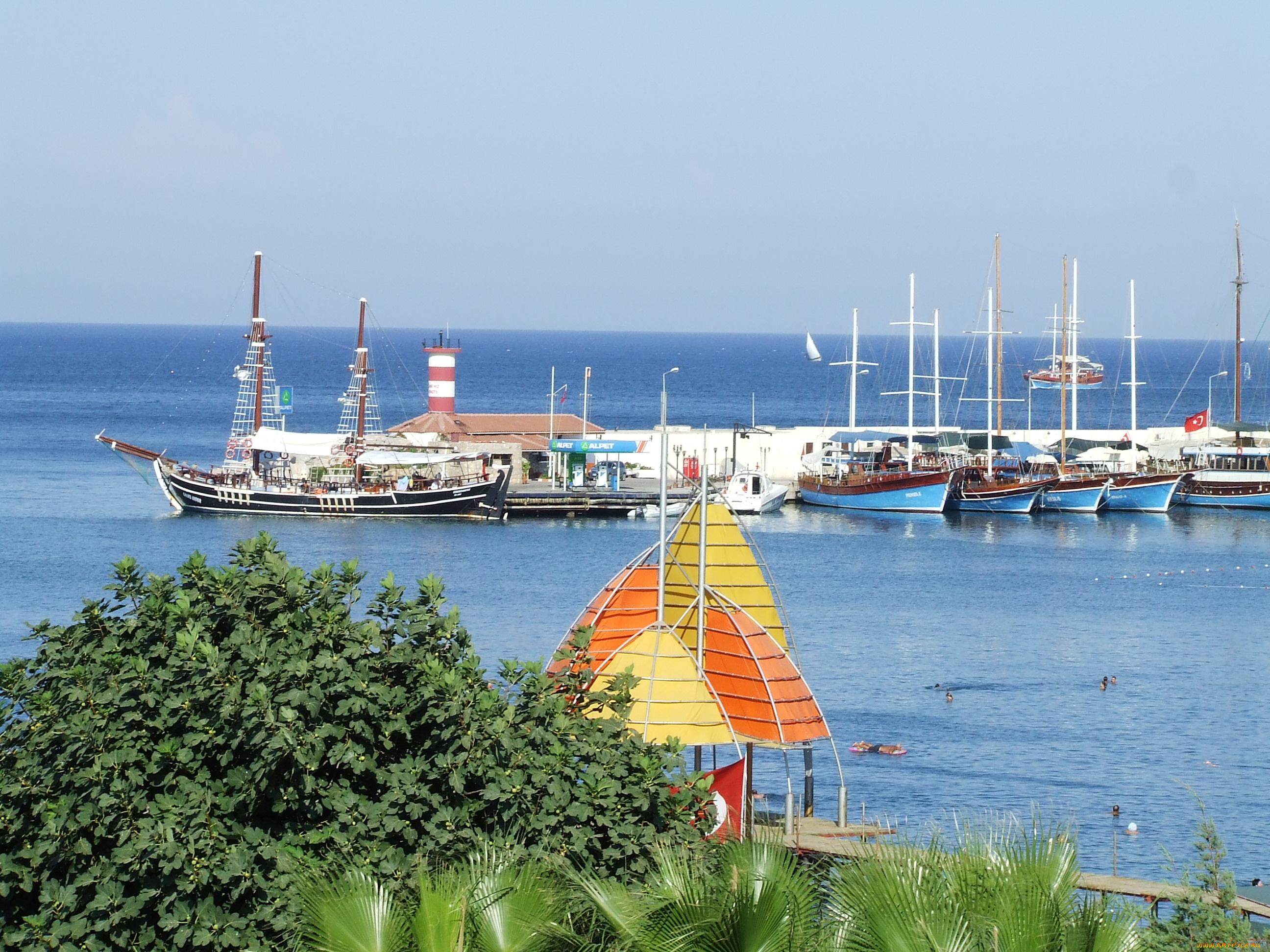 корабли, порты, причалы