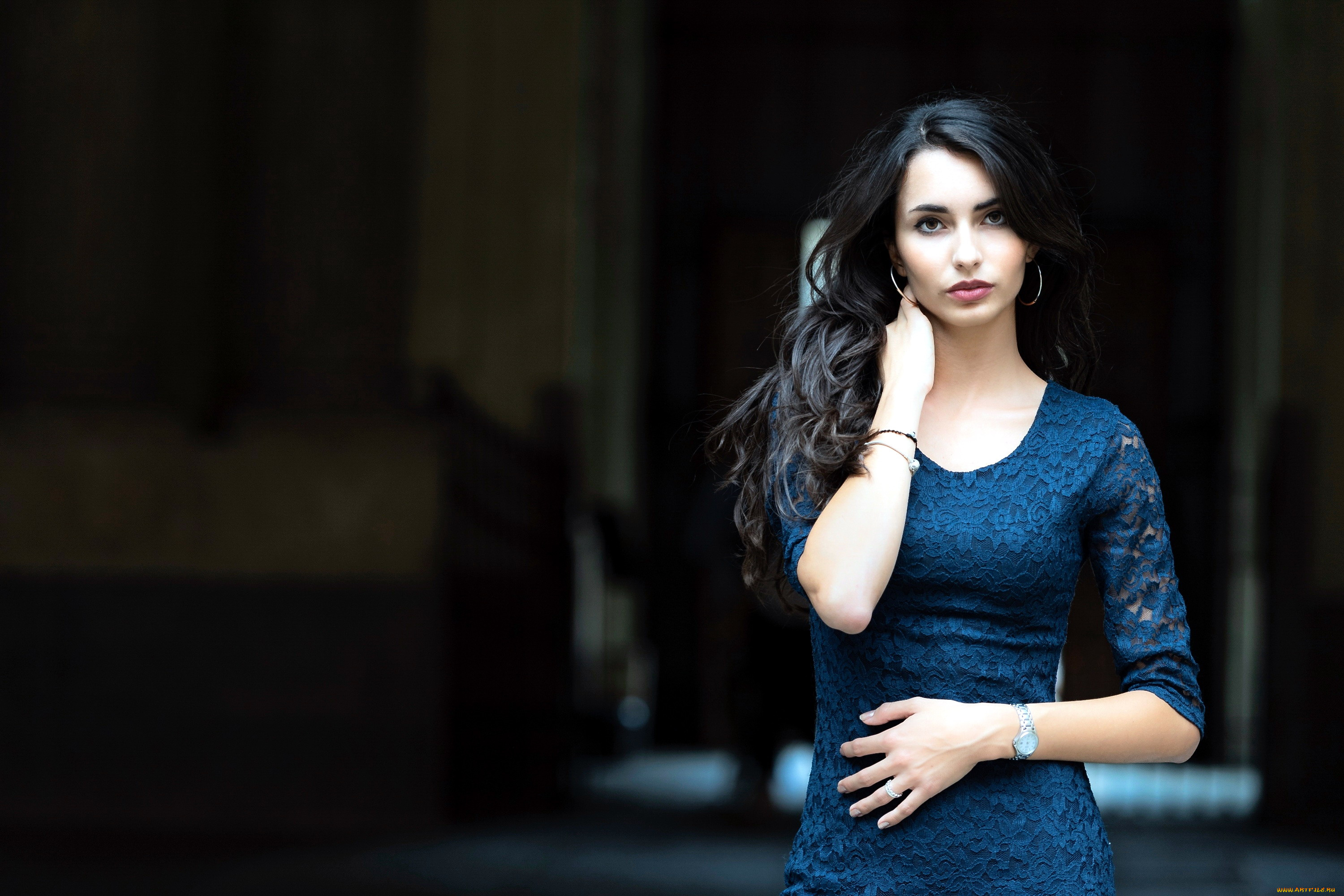 девушки, -, брюнетки, , шатенки, брюнетка, жест, синее, кружевное, платье