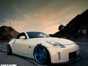 Картинка автомобили nissan datsun