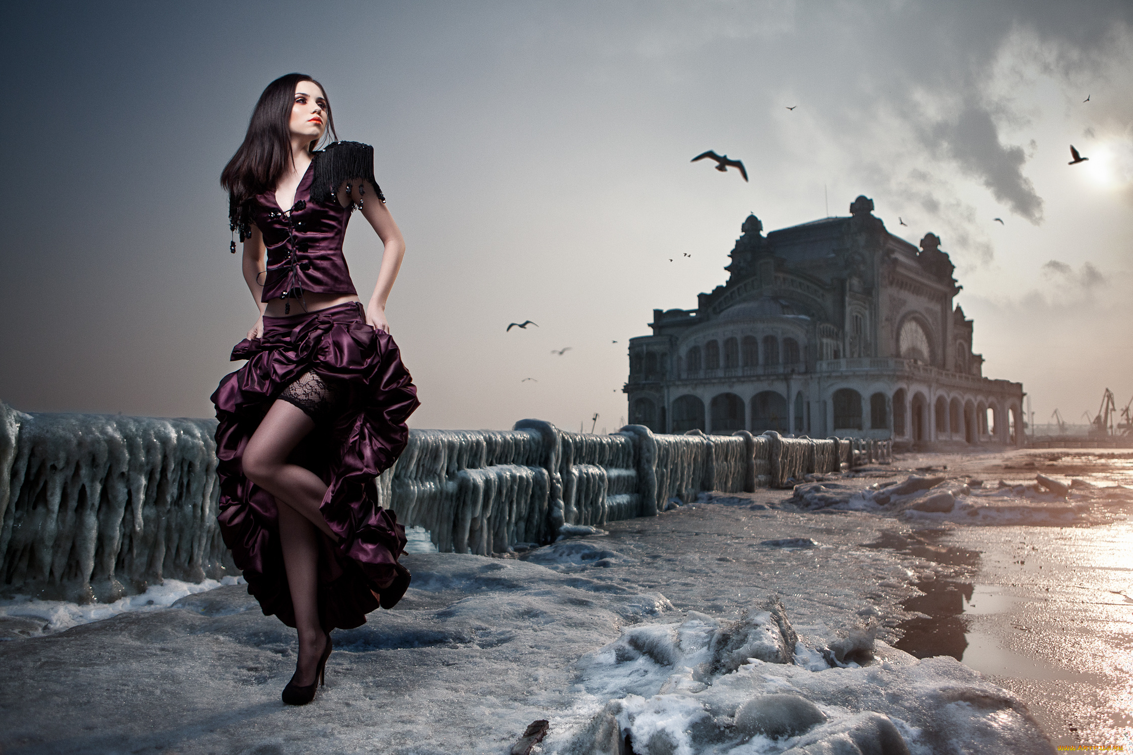 -Unsort, Брюнетки, Шатенки, авт, daniel, ilinca, девушки, unsort, брюнетки, шатенки, платье, ножки, чулки, лёд, птицы