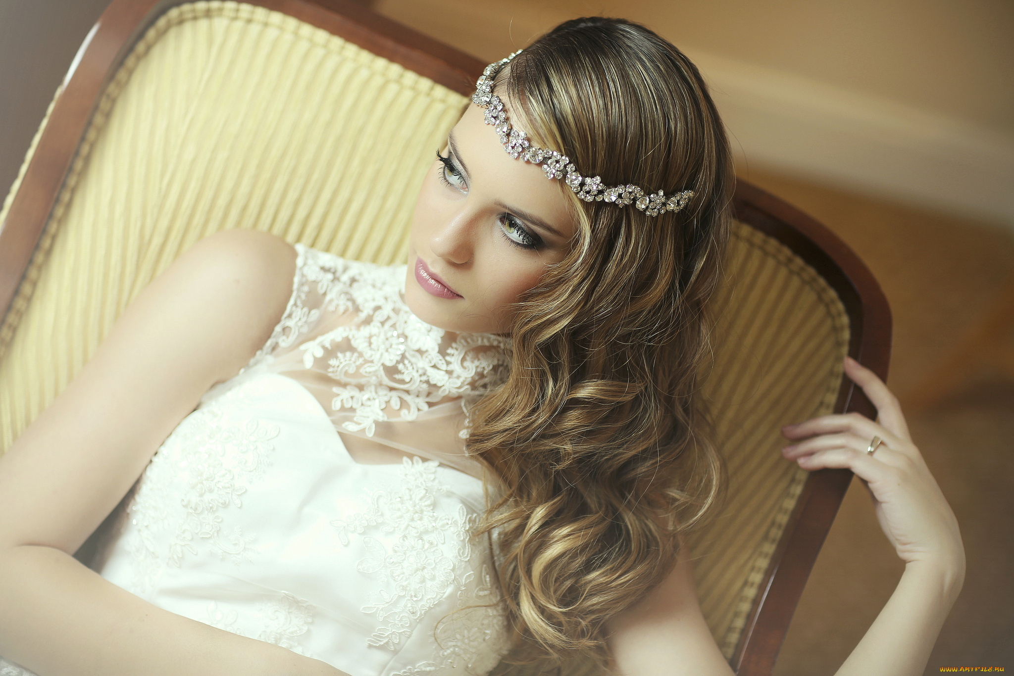 девушки, -unsort, , блондинки, девушка, кресло, наряд, свадебный