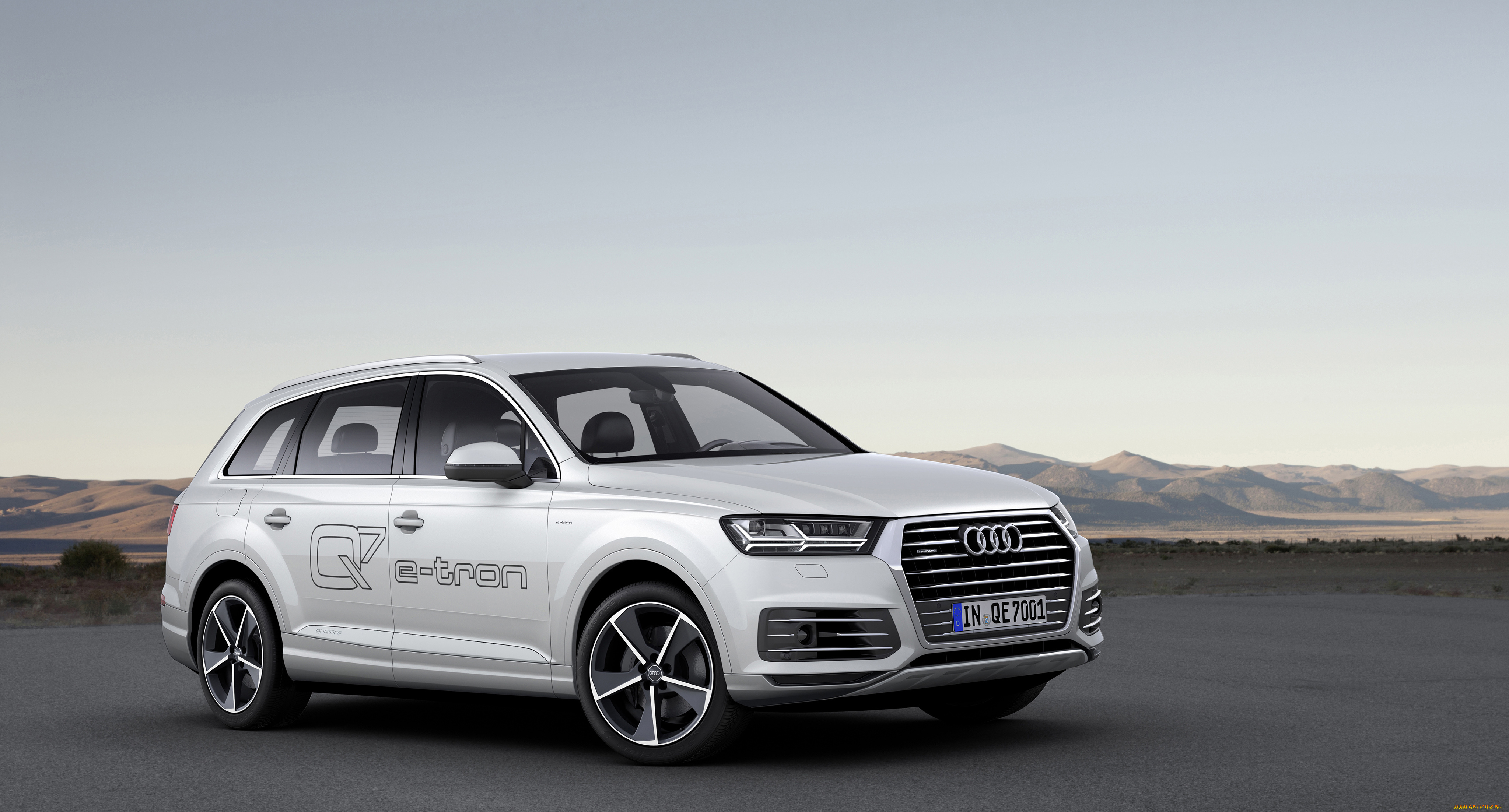 автомобили, audi, q7, светлый, 2015г, quattro, e-tron