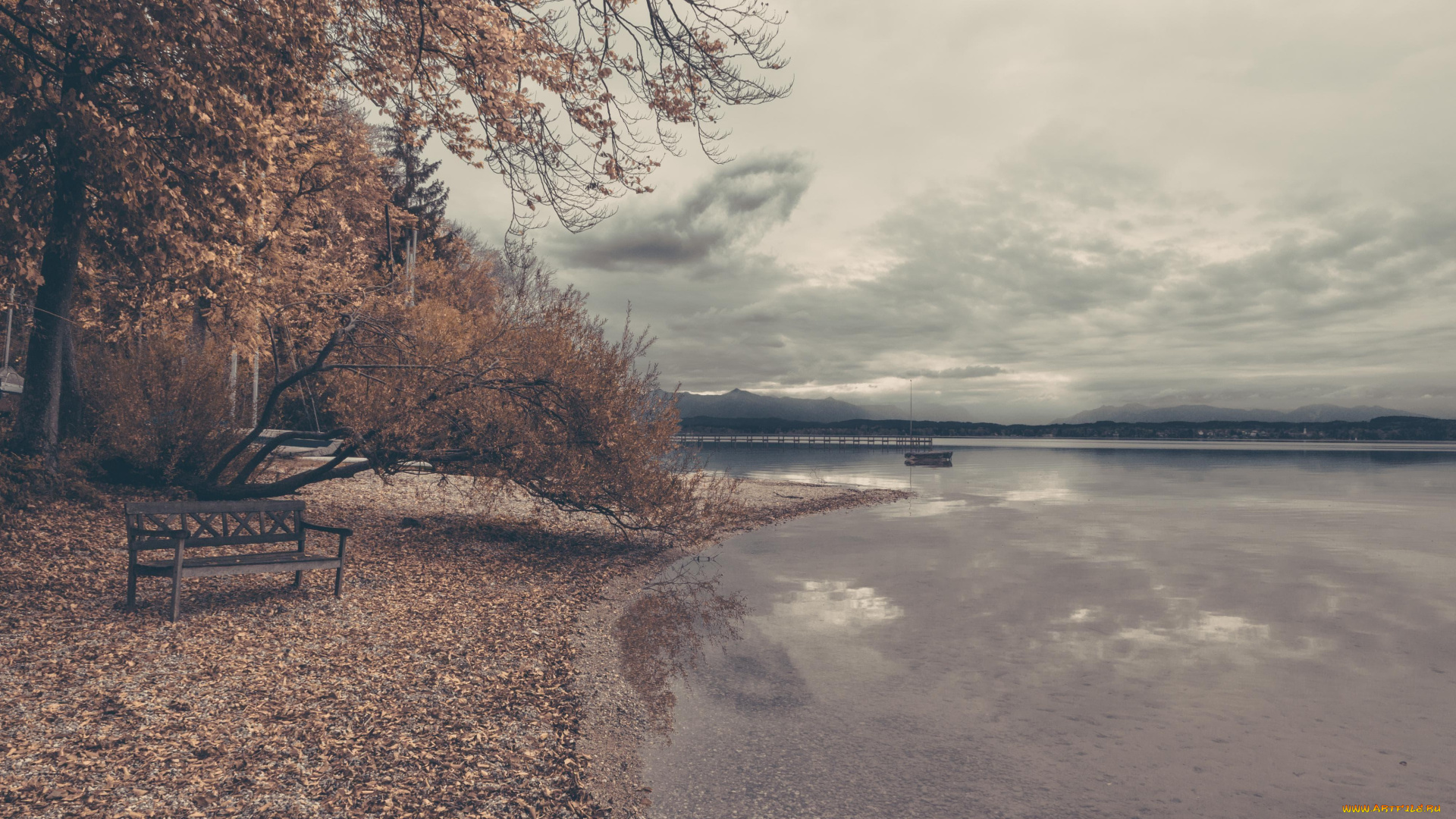 природа, реки, озера, река, скамейка, лодка, облака, осень, деревья