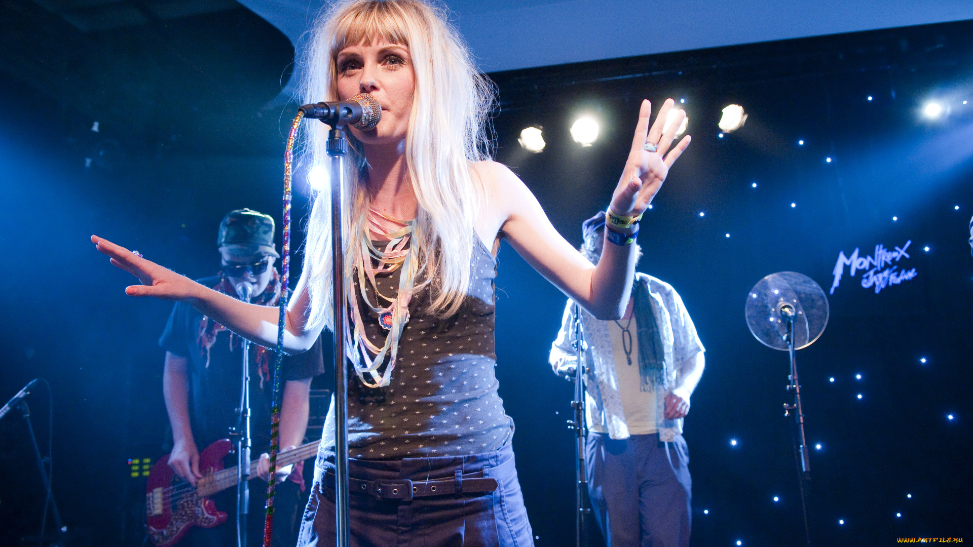 theasteroidsgalaxytour, joelsunier, музыка, the, asteroids, galaxy, tour, женщина