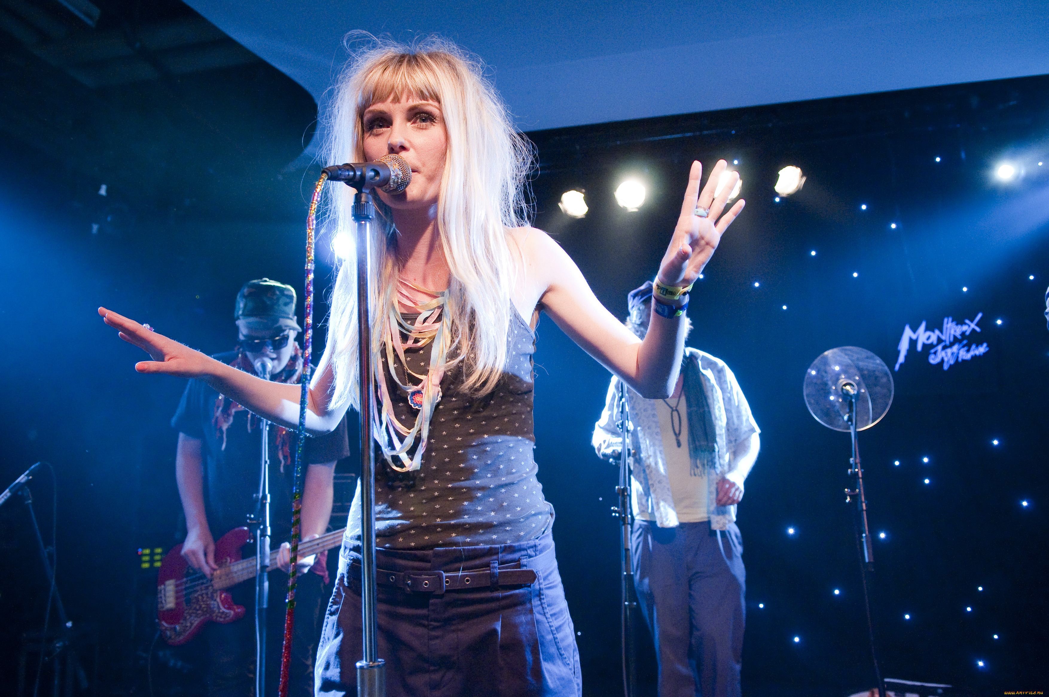 theasteroidsgalaxytour, joelsunier, музыка, the, asteroids, galaxy, tour, женщина