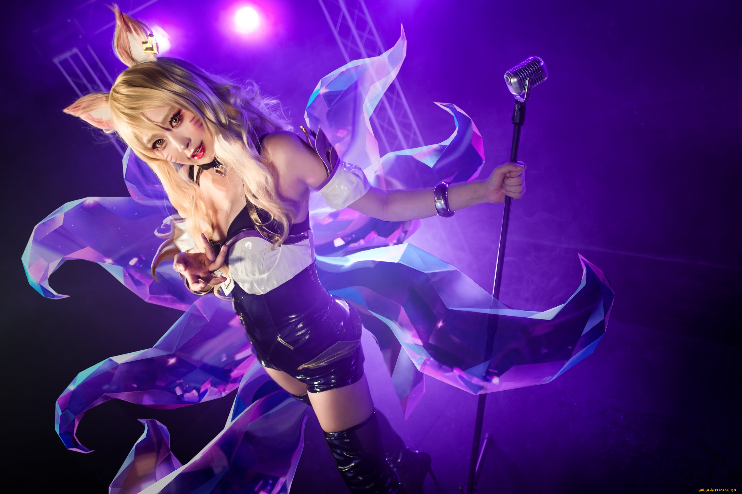 девушки, -, креатив, , косплей, костюм, микрофон, хвосты