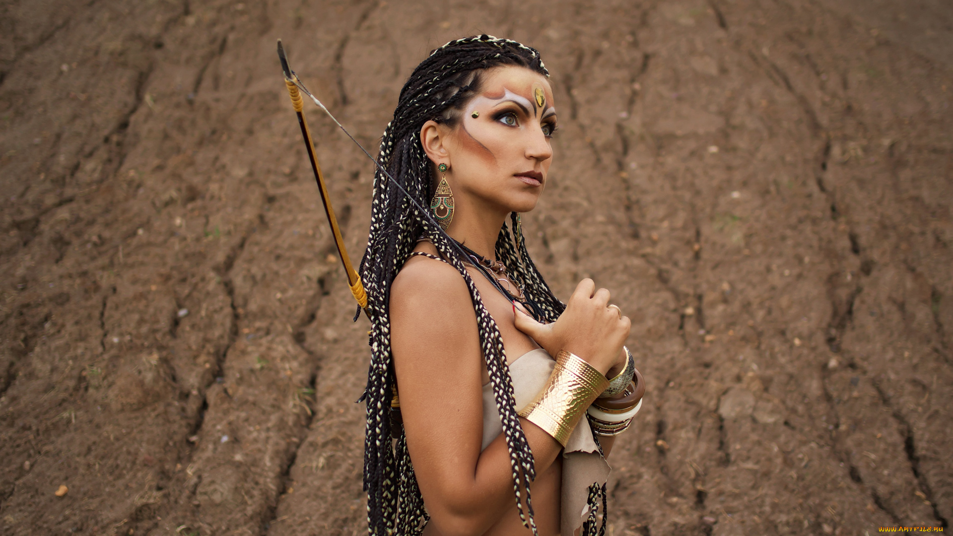 девушки, -, девушки, с, оружием, девушка, причёска, украшения, лук, амазонка, стройная, брюнетка, красотка, макияж, взгляд, поза, сексуальнаяcosplay