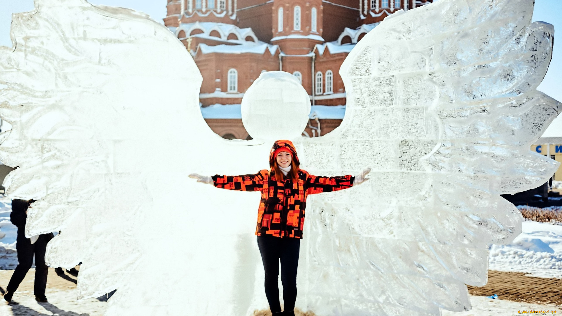 девушки, юлия, огородникова, куртка, крылья, скульптура, лед, храм
