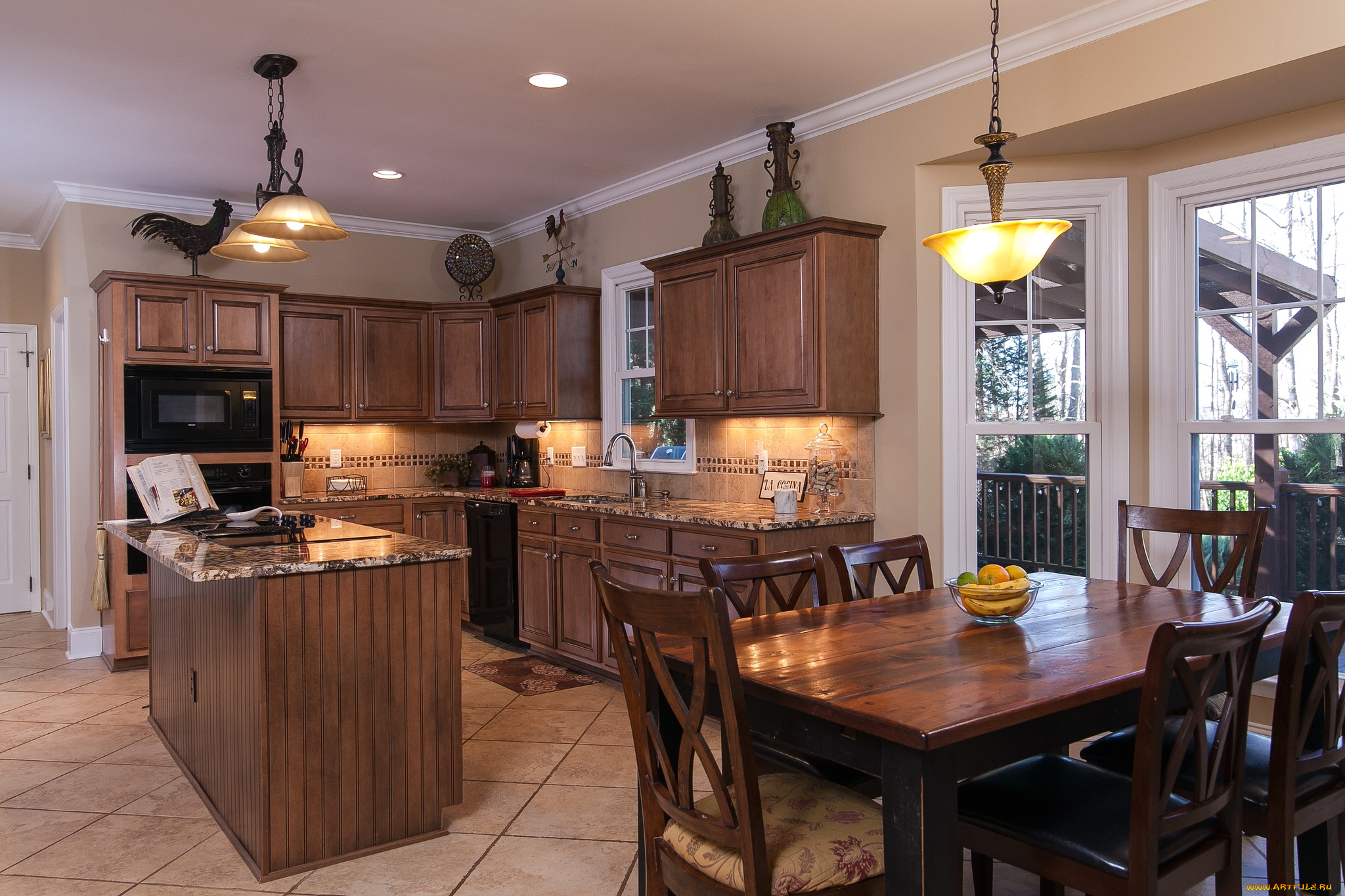 интерьер, кухня, мебель, стол, кран, микроволновка