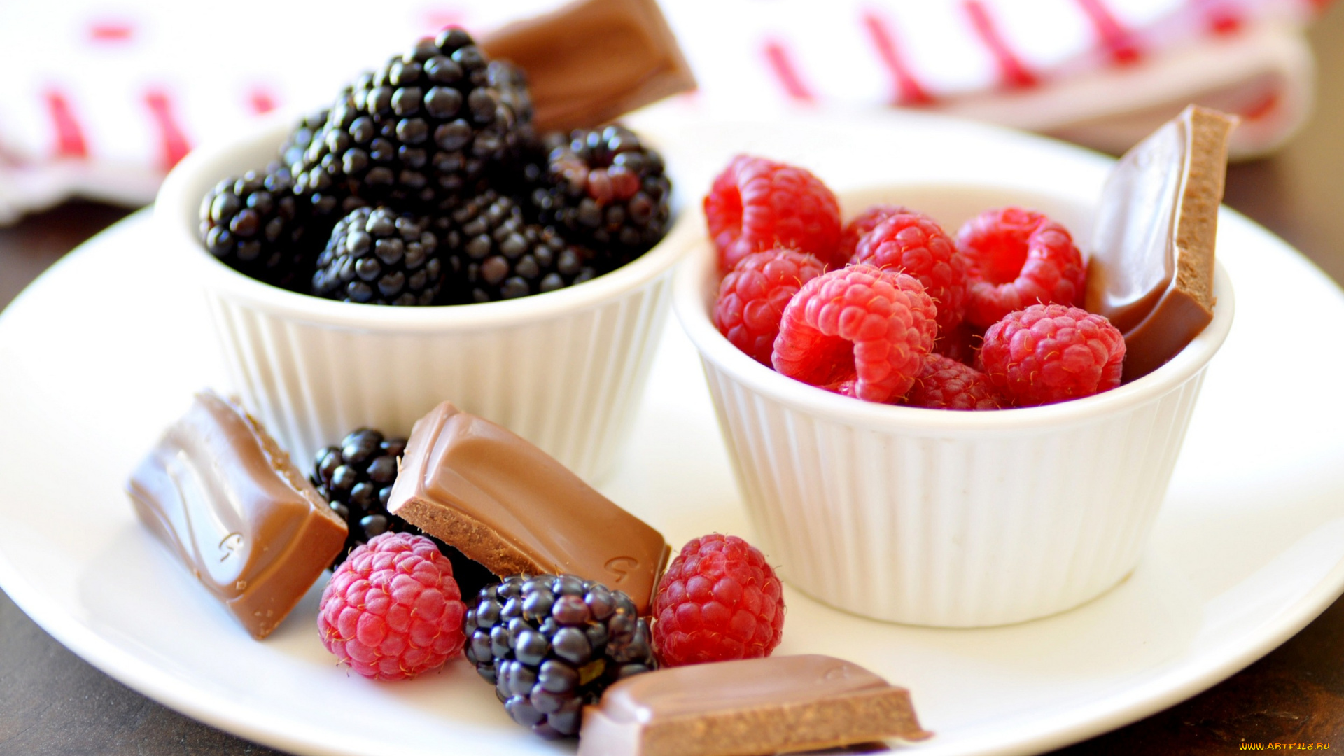 еда, фрукты, , ягоды, ежевика, малина, шоколад