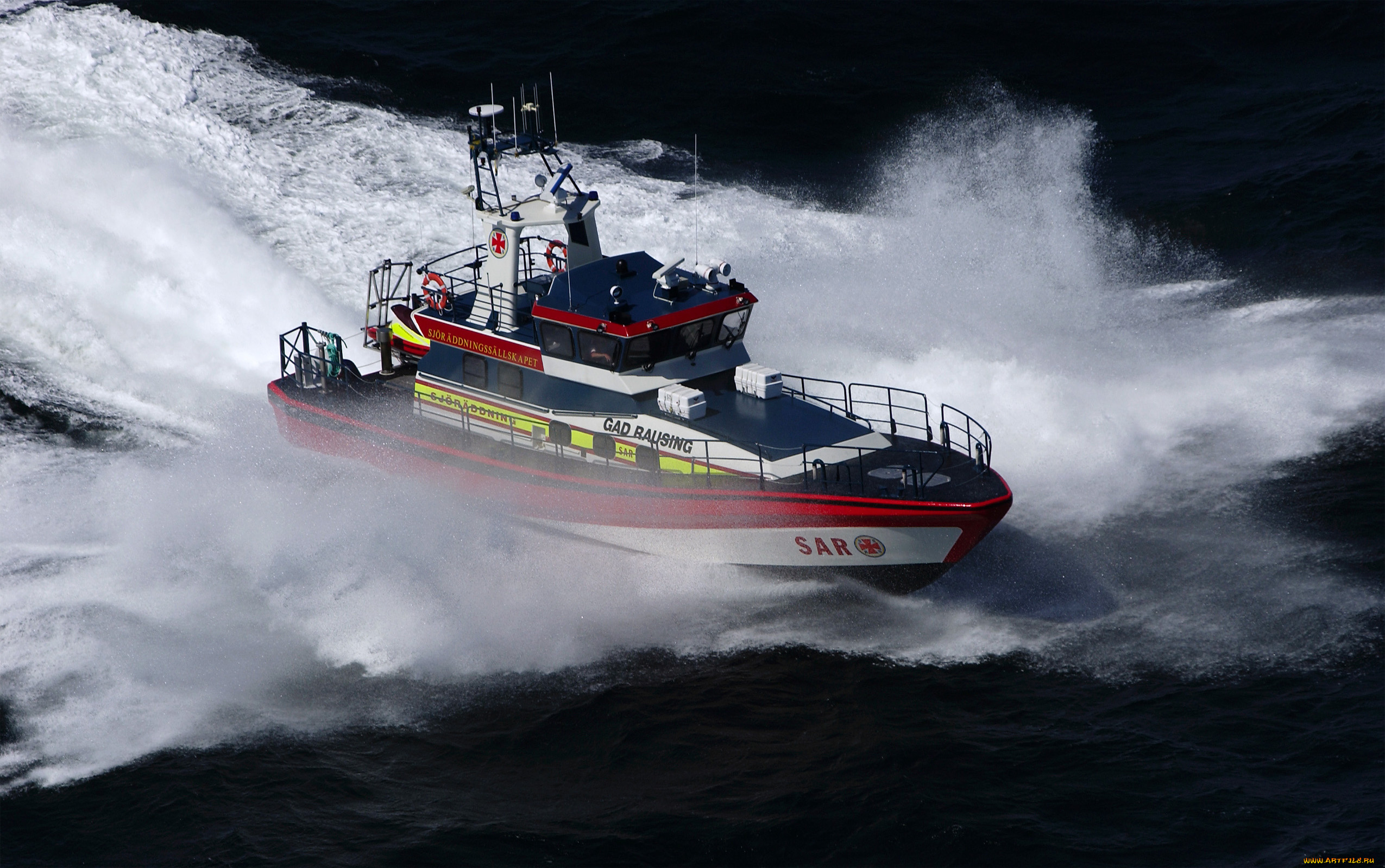 корабли, катера