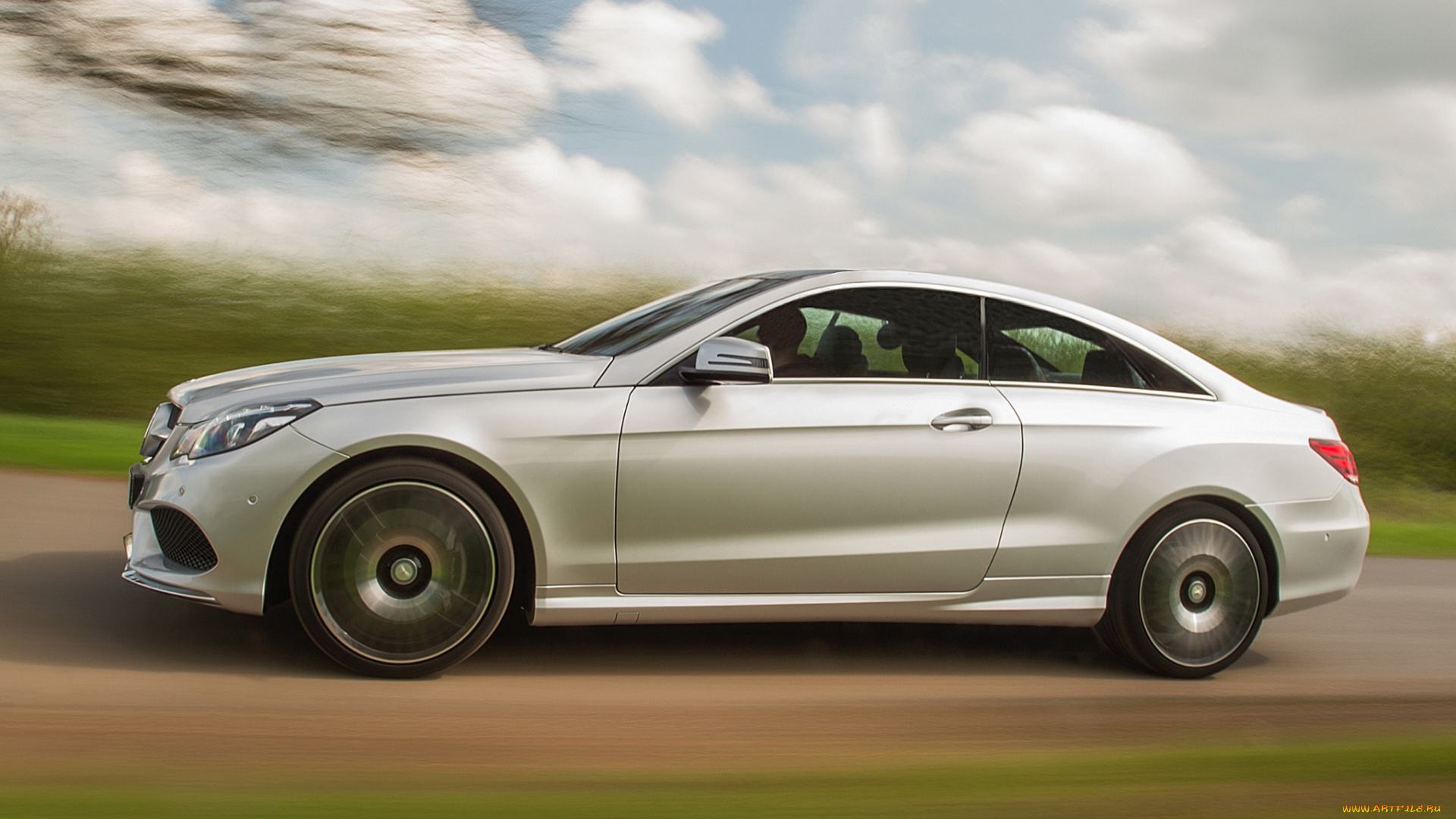 автомобили, mercedes-benz, светлый, 2013г, c207, uk-spec, package, e, 400, coupe, amg, sports