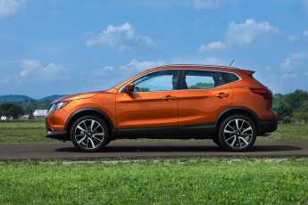 Картинка автомобили nissan datsun