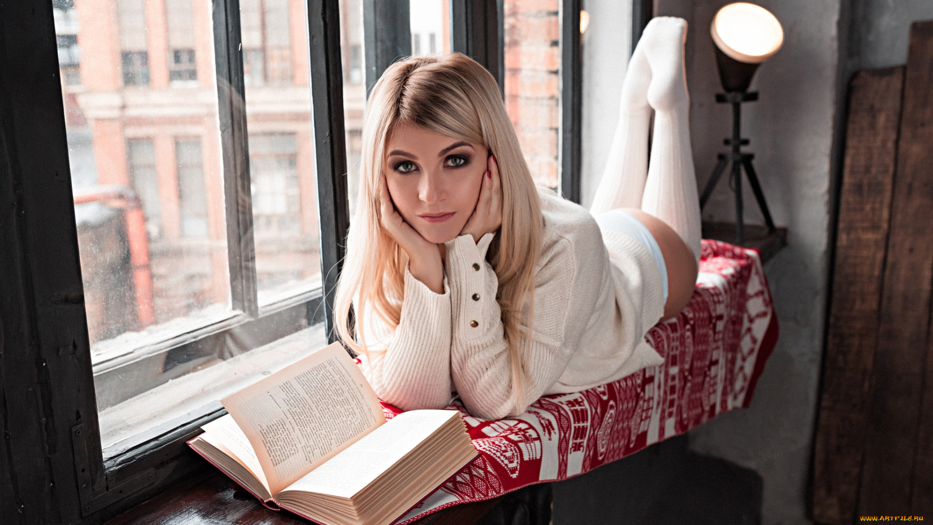 бестия, девушки, -, блондинки, , светловолосые, девушка, женщина, блондинка, светловолосая, сексуальная, модель, звезда, позирует, разная, обувь, верхняя, стильная, одежда, нижнее, эротическое, бельё, трусы, лифчик, колготки, чулки, аксессуары, макияж, и, множество, элементов, на, фотографии