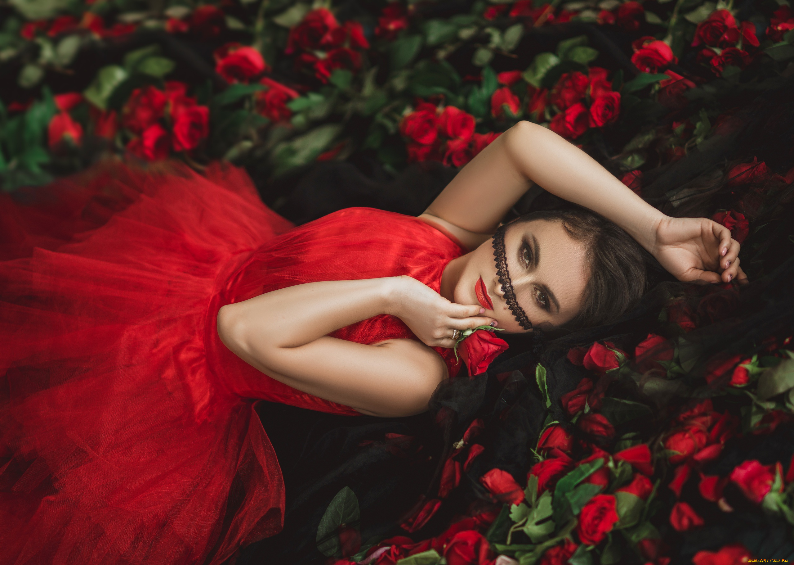 бестия, девушки, -, брюнетки, , шатенки, девушка, женщина, шатенка, темноволосая, сексуальная, модель, звезда, позирует, разная, обувь, верхняя, стильная, одежда, нижнее, эротическое, бельё, трусы, лифчик, колготки, чулки, аксессуары, макияж, и, множество, элементов, на, фотографии