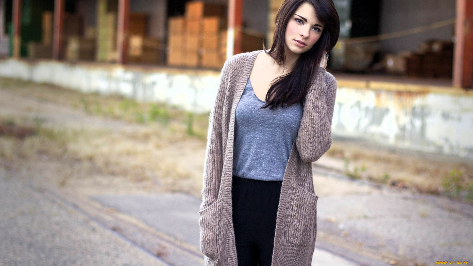 emily, rudd, девушки, шатенка, кофта, склад