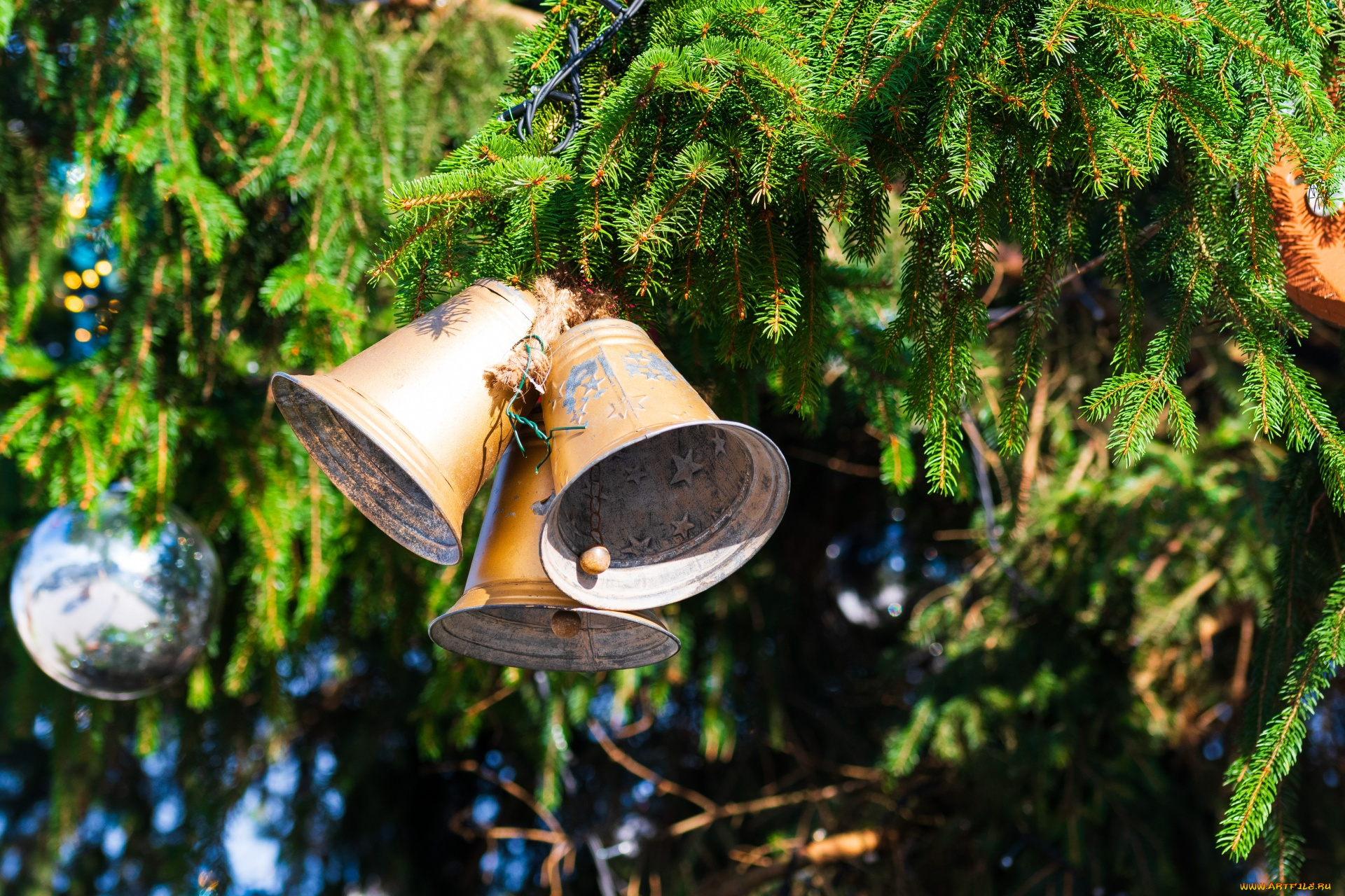 праздничные, колокольчики