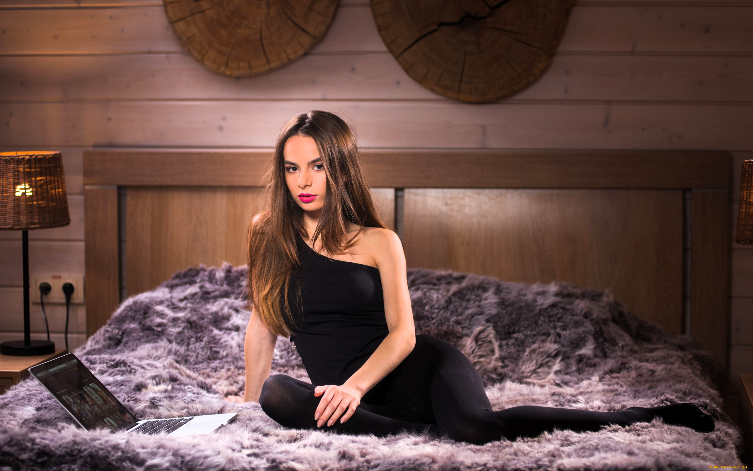 debora, a, девушки, -, брюнетки, , шатенки, шатенка, кровать, ноутбук