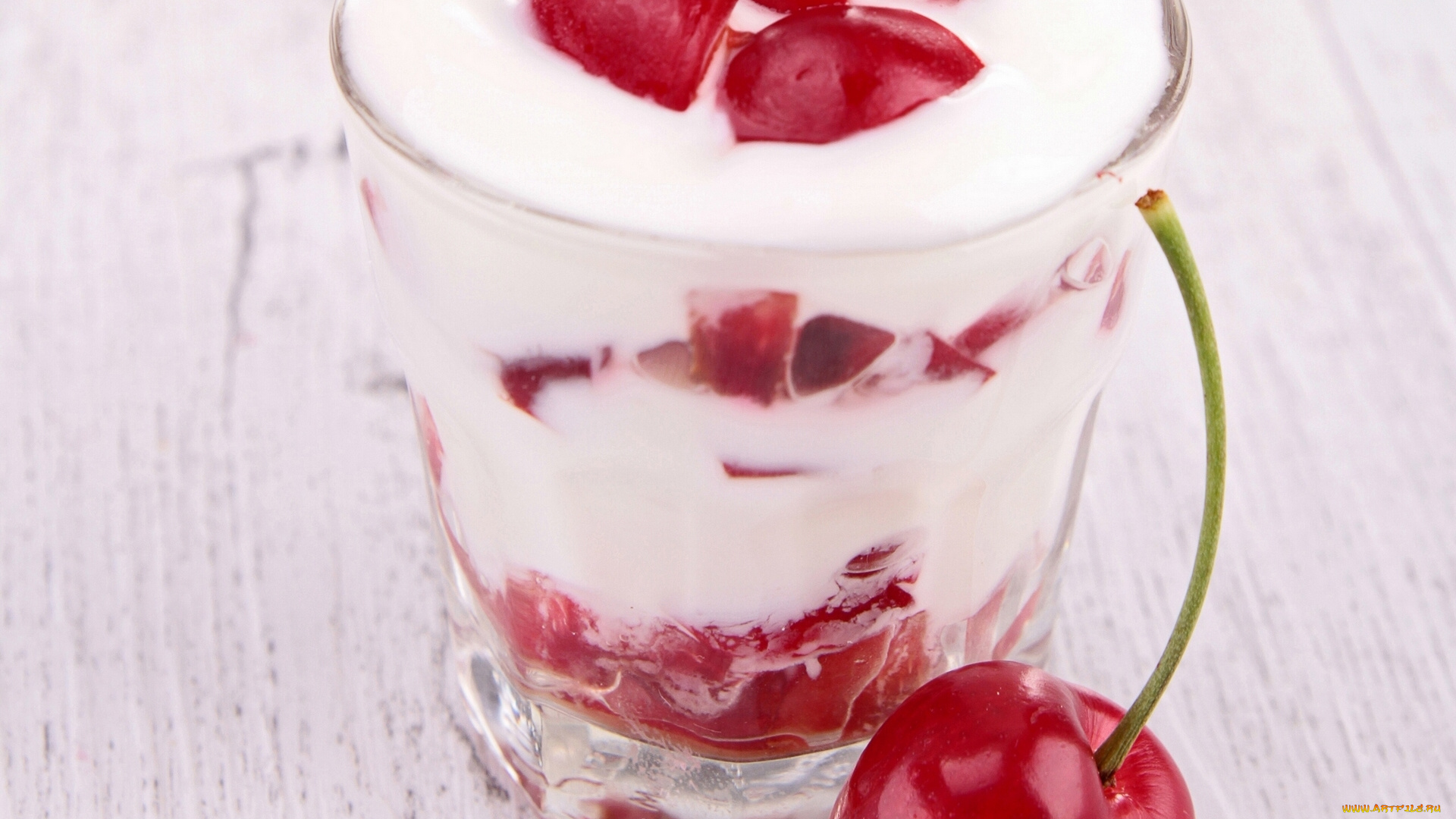 еда, мороженое, , десерты, йогурт, вишня, ягода, стакан